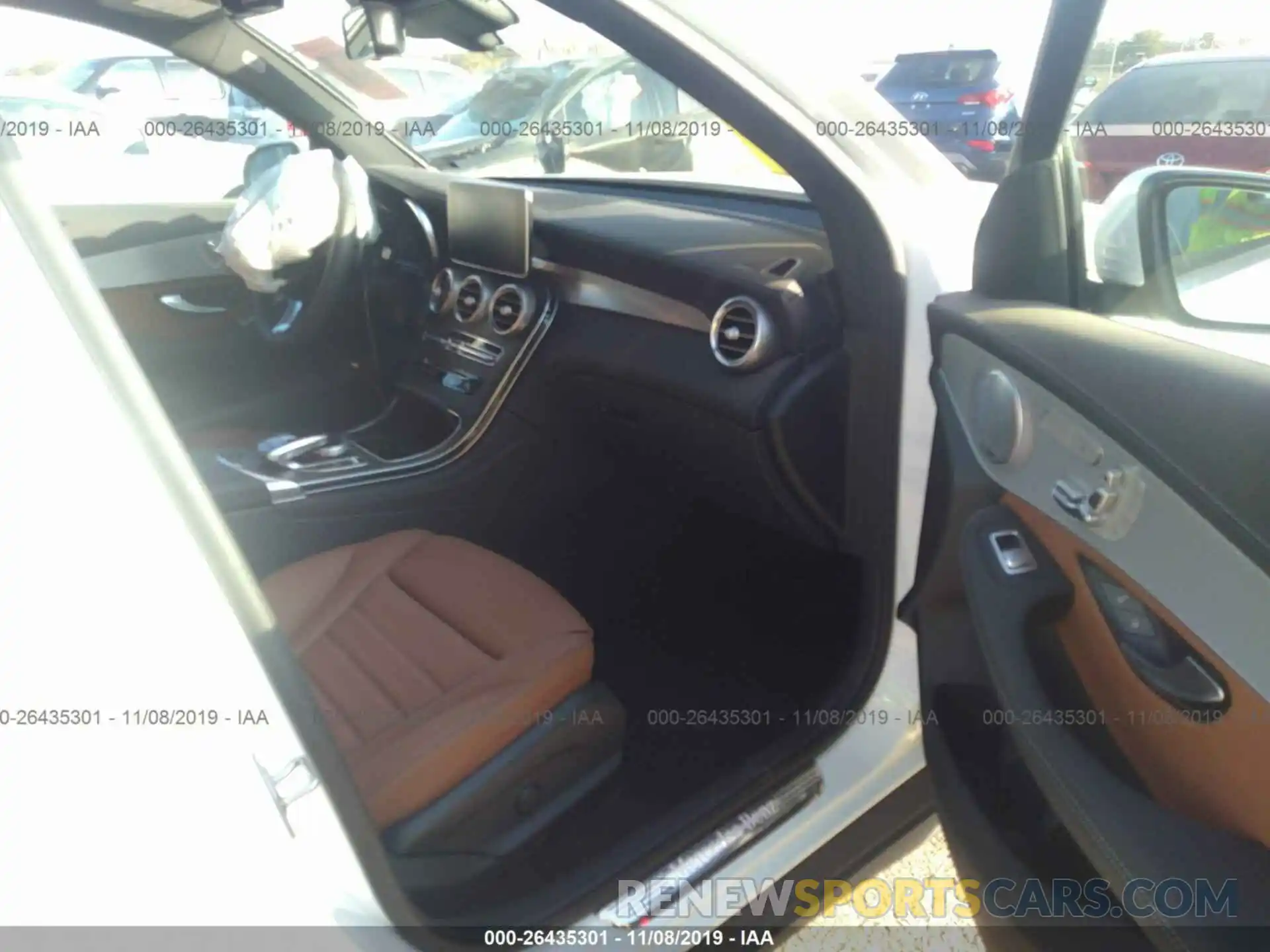 5 Photograph of a damaged car WDC0G4JB8KV173946 MERCEDES-BENZ GLC 2019