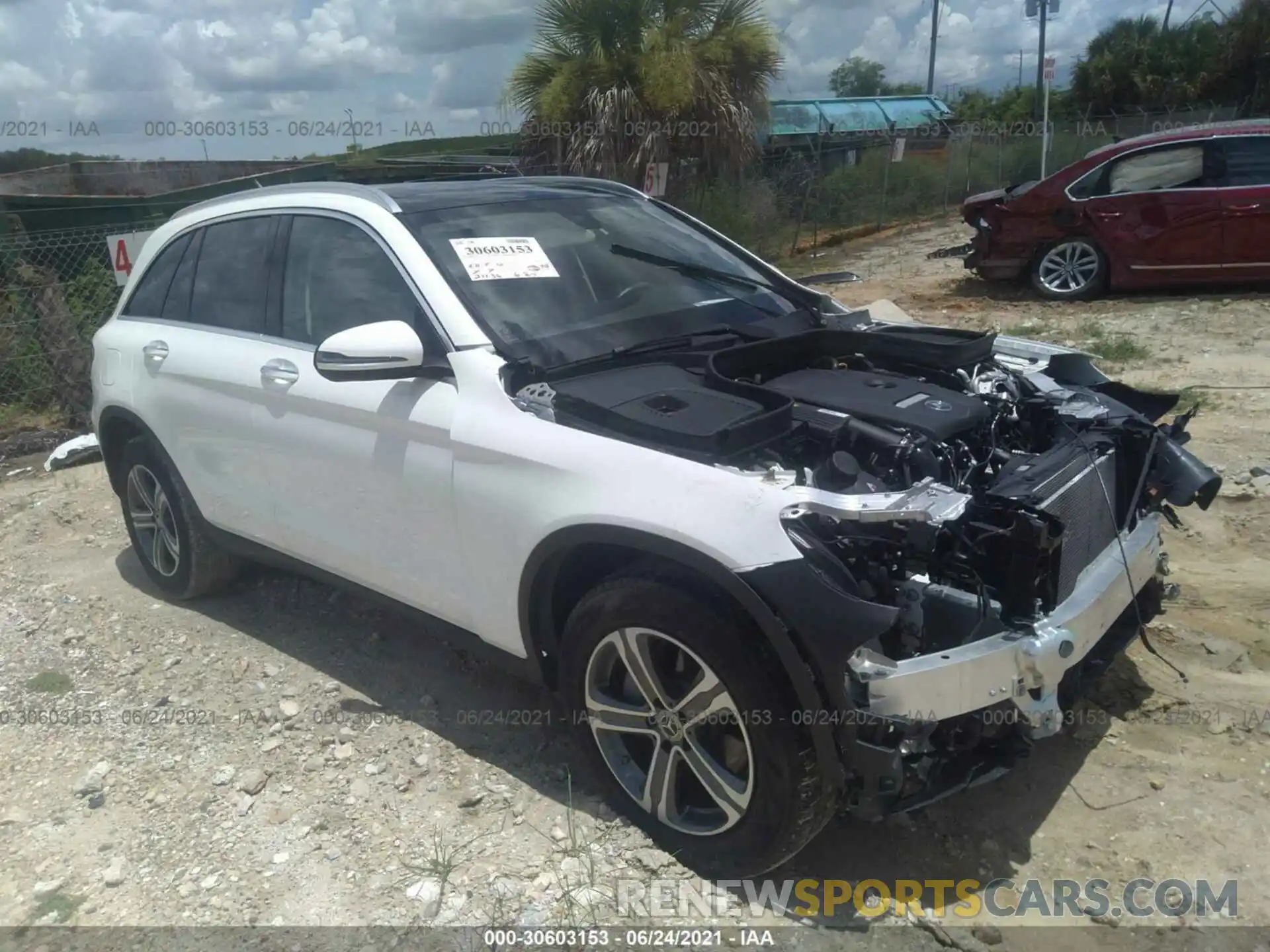 1 Photograph of a damaged car WDC0G4JB9K1000640 MERCEDES-BENZ GLC 2019