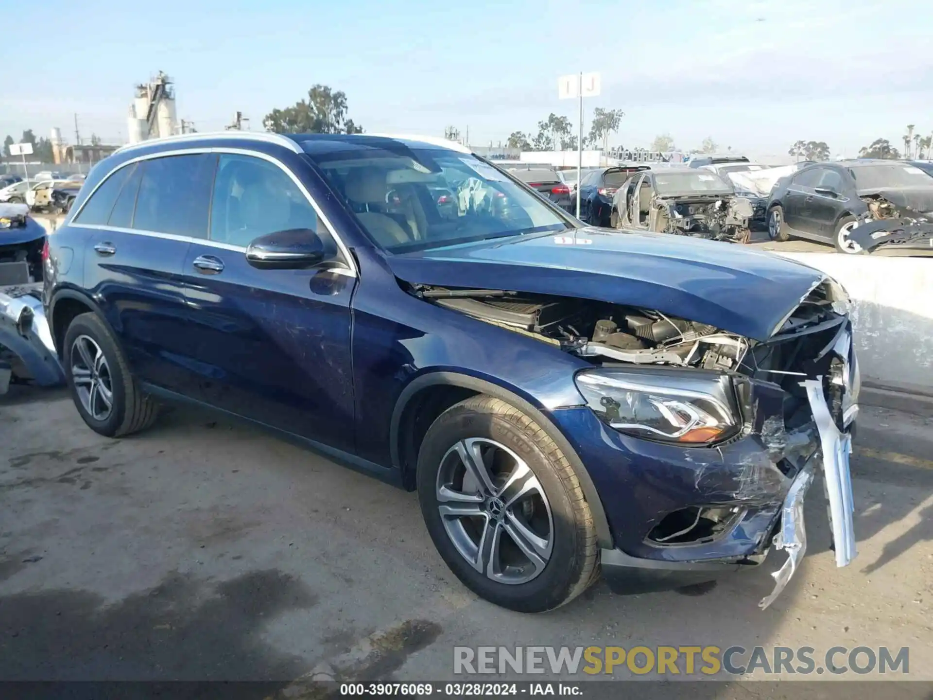 1 Photograph of a damaged car WDC0G4JB9KF613165 MERCEDES-BENZ GLC 2019