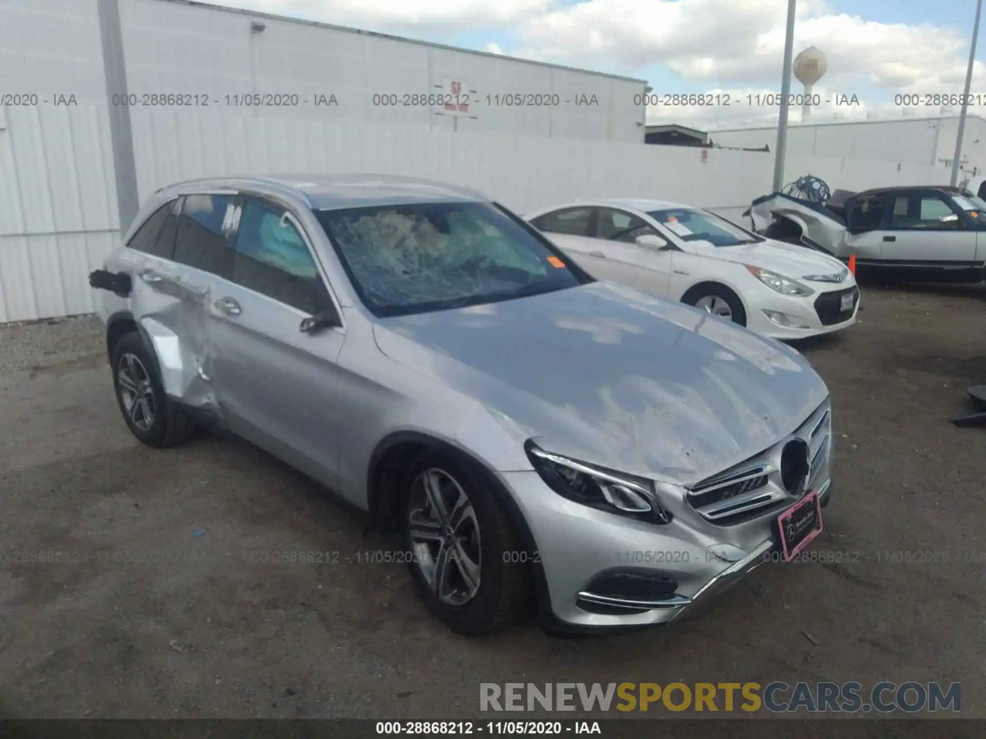 1 Photograph of a damaged car WDC0G4JB9KF615935 MERCEDES-BENZ GLC 2019