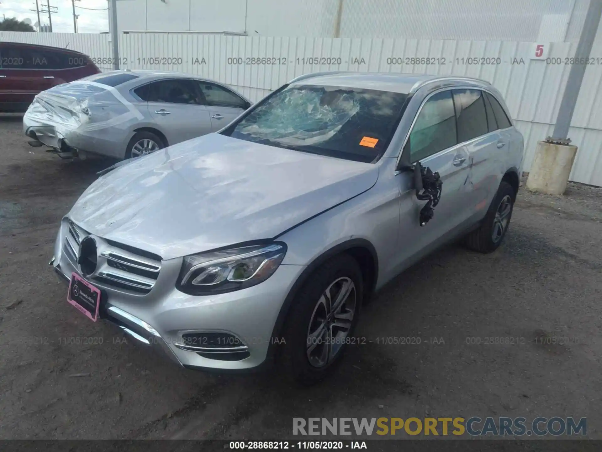 2 Photograph of a damaged car WDC0G4JB9KF615935 MERCEDES-BENZ GLC 2019