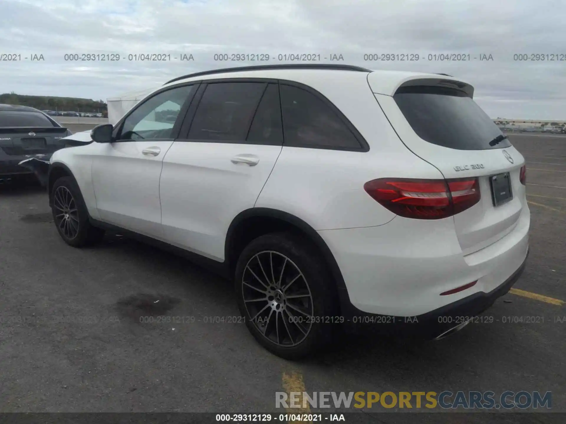 3 Photograph of a damaged car WDC0G4JB9KV134234 MERCEDES-BENZ GLC 2019