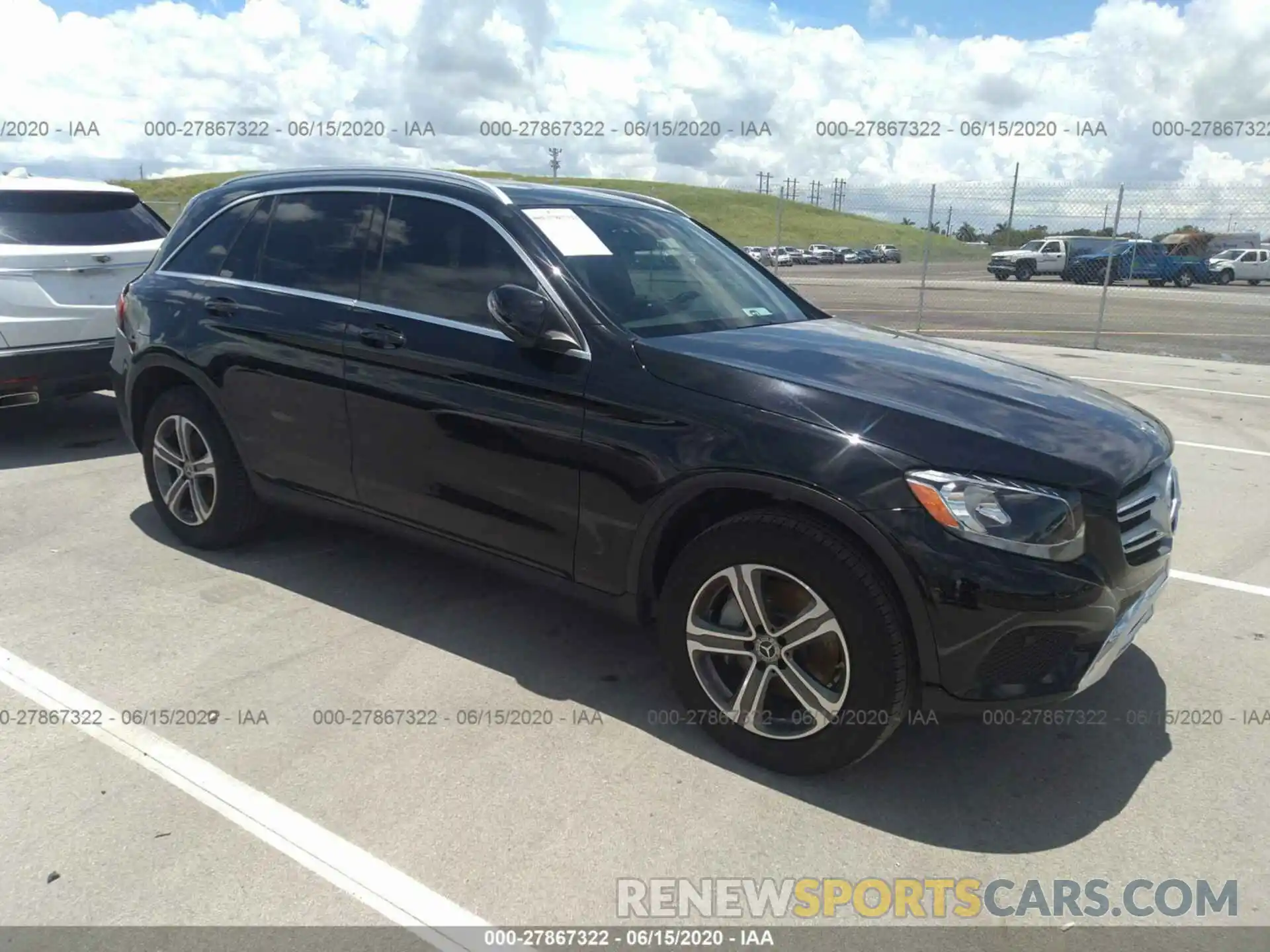 1 Photograph of a damaged car WDC0G4JB9KV138378 MERCEDES-BENZ GLC 2019