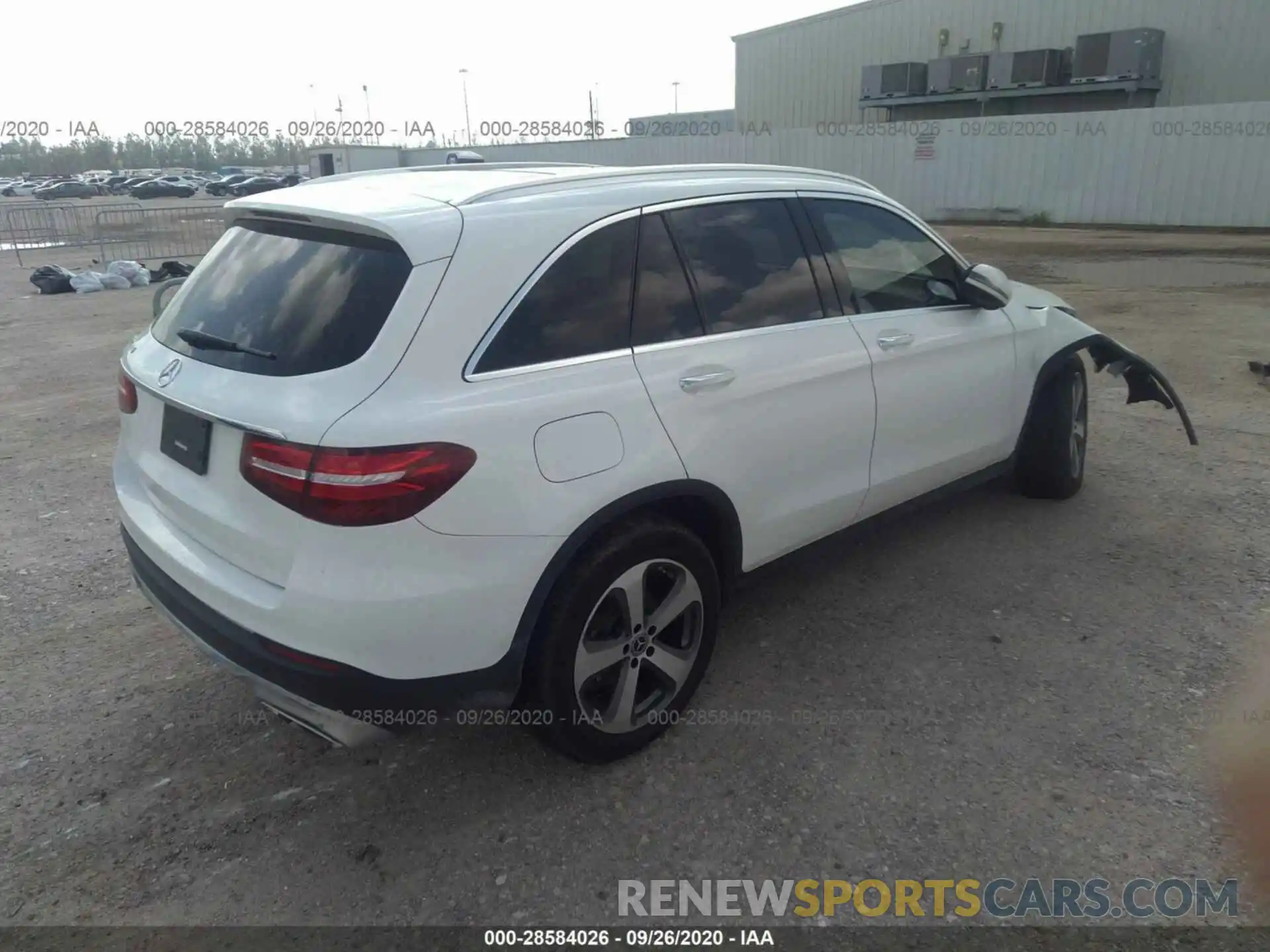 4 Photograph of a damaged car WDC0G4JB9KV141796 MERCEDES-BENZ GLC 2019