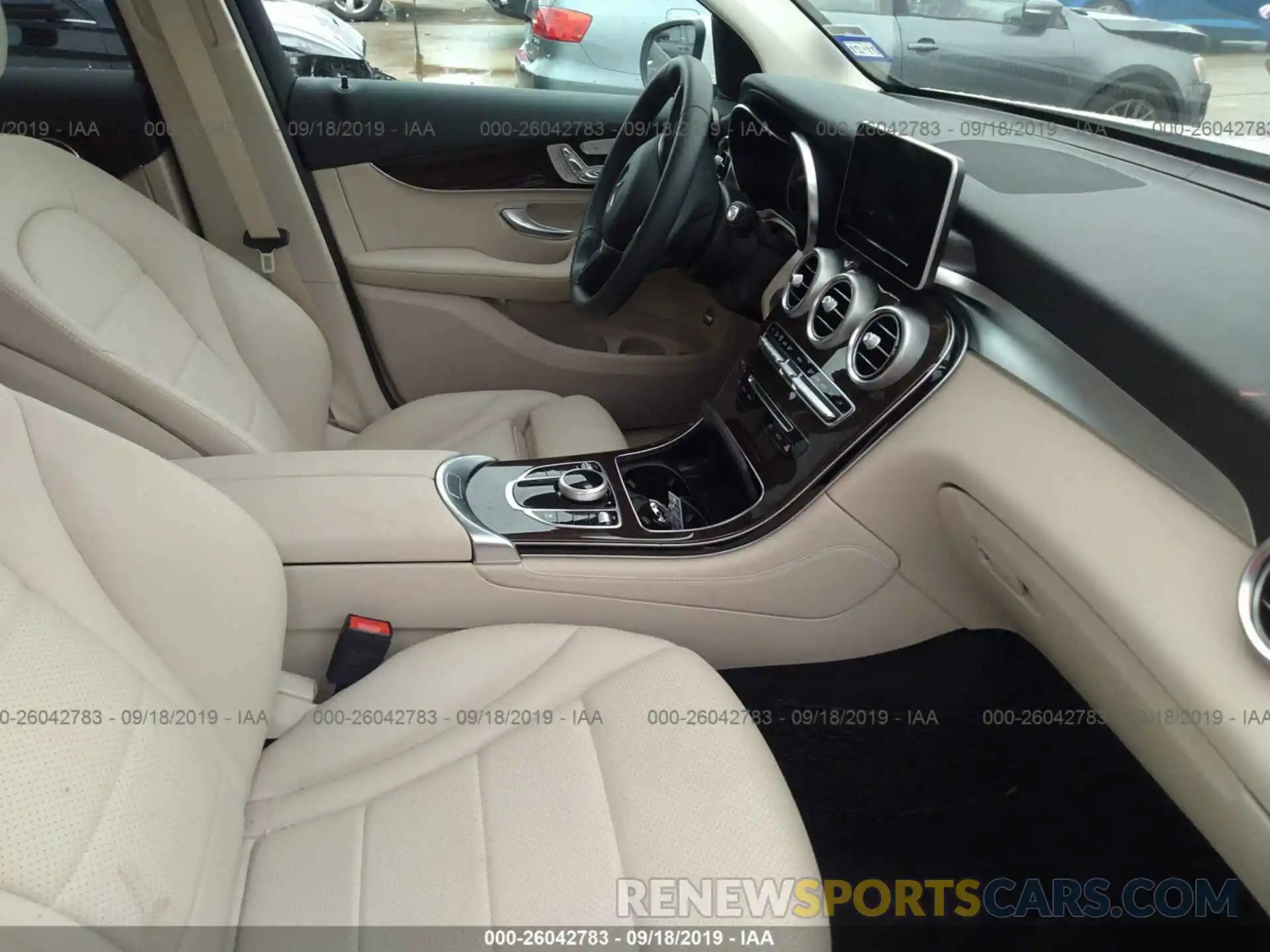 5 Photograph of a damaged car WDC0G4JB9KV155469 MERCEDES-BENZ GLC 2019