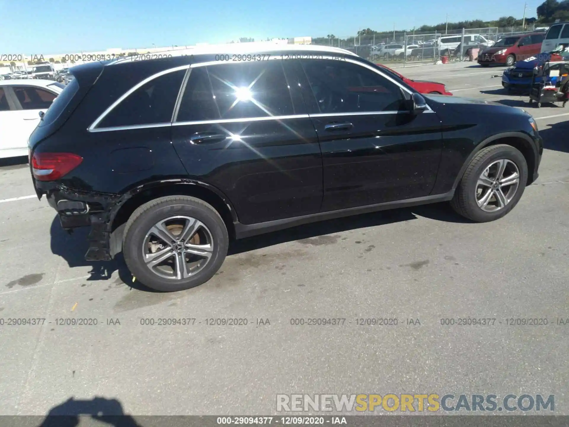 4 Photograph of a damaged car WDC0G4JB9KV155536 MERCEDES-BENZ GLC 2019