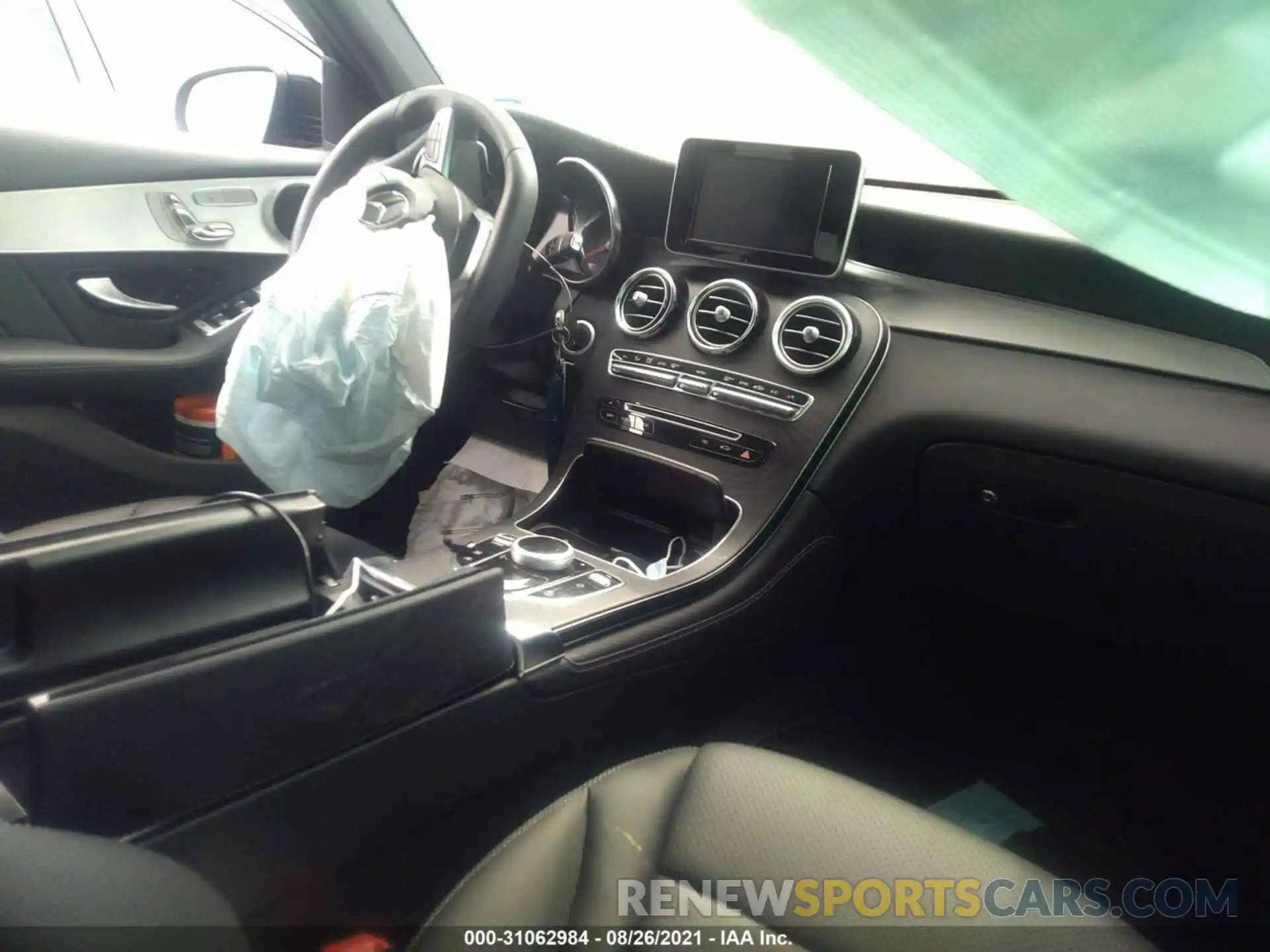 5 Photograph of a damaged car WDC0G4JB9KV169436 MERCEDES-BENZ GLC 2019