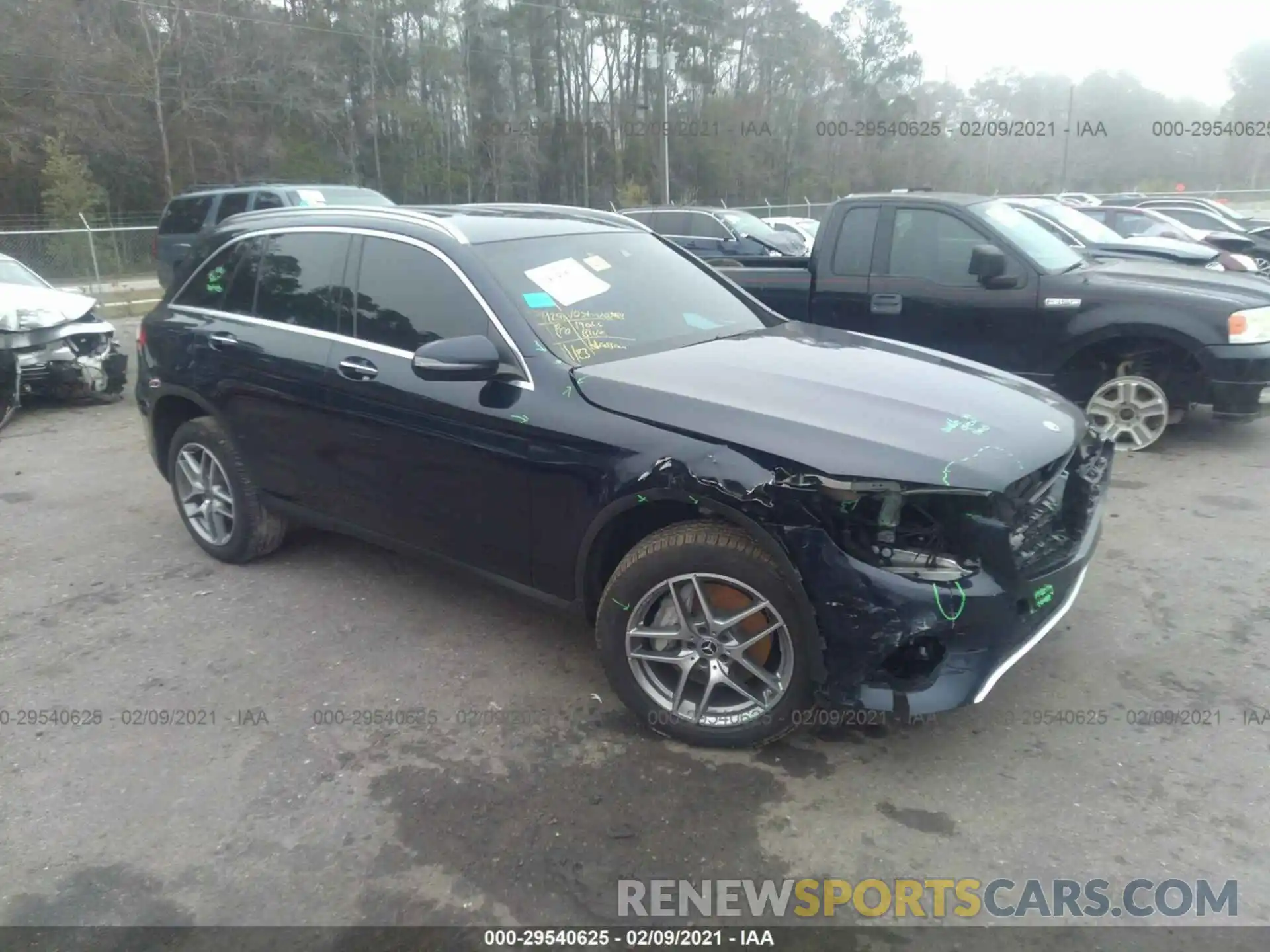 1 Photograph of a damaged car WDC0G4JB9KV187368 MERCEDES-BENZ GLC 2019