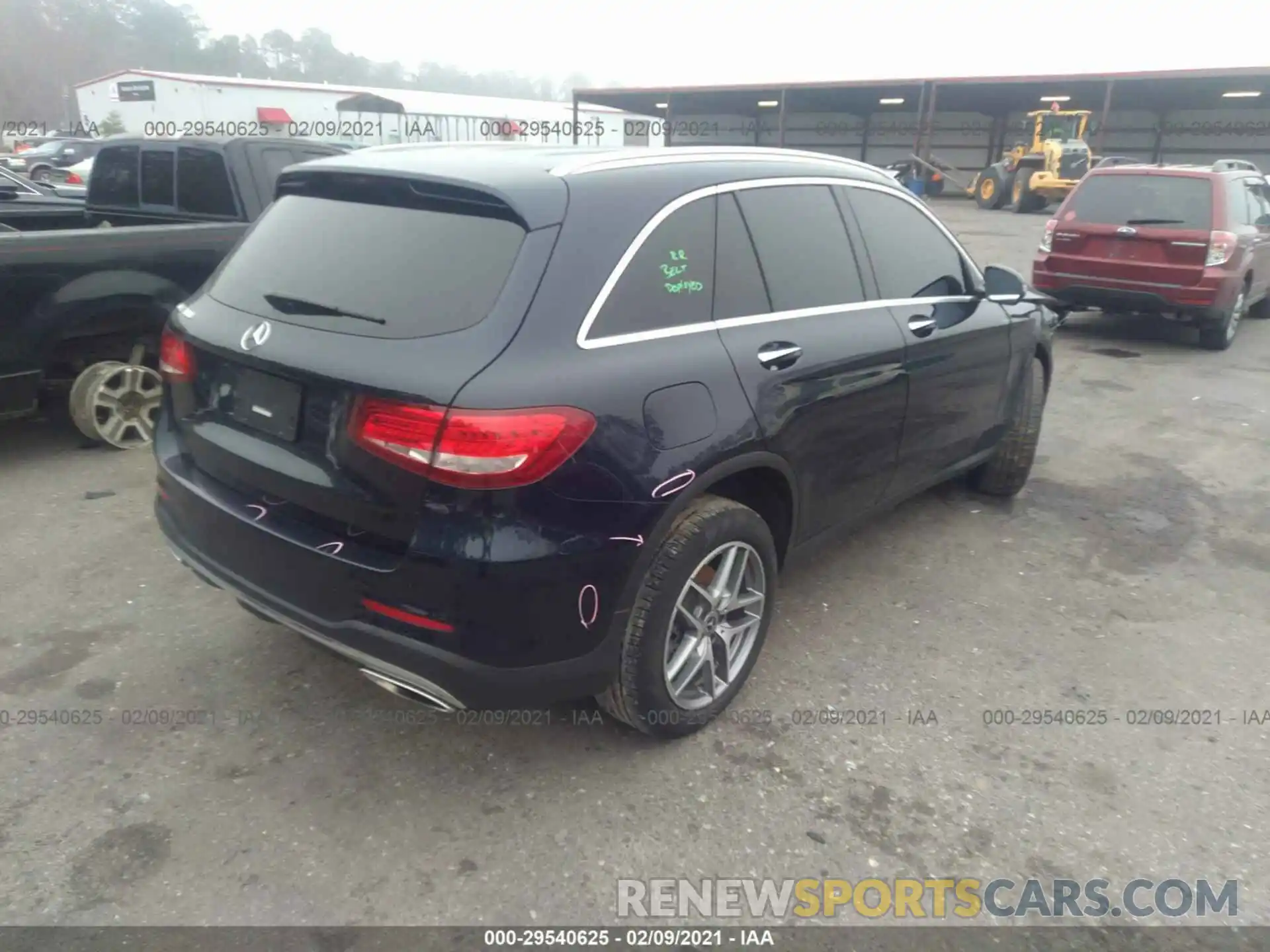 4 Photograph of a damaged car WDC0G4JB9KV187368 MERCEDES-BENZ GLC 2019