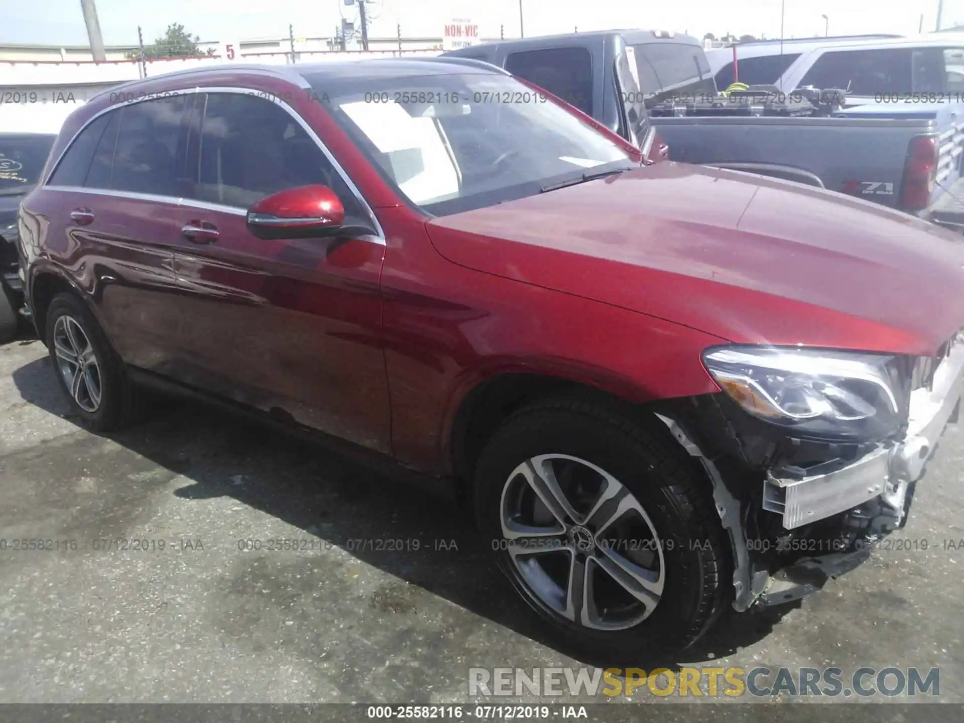 1 Photograph of a damaged car WDC0G4JBXKF512491 MERCEDES-BENZ GLC 2019