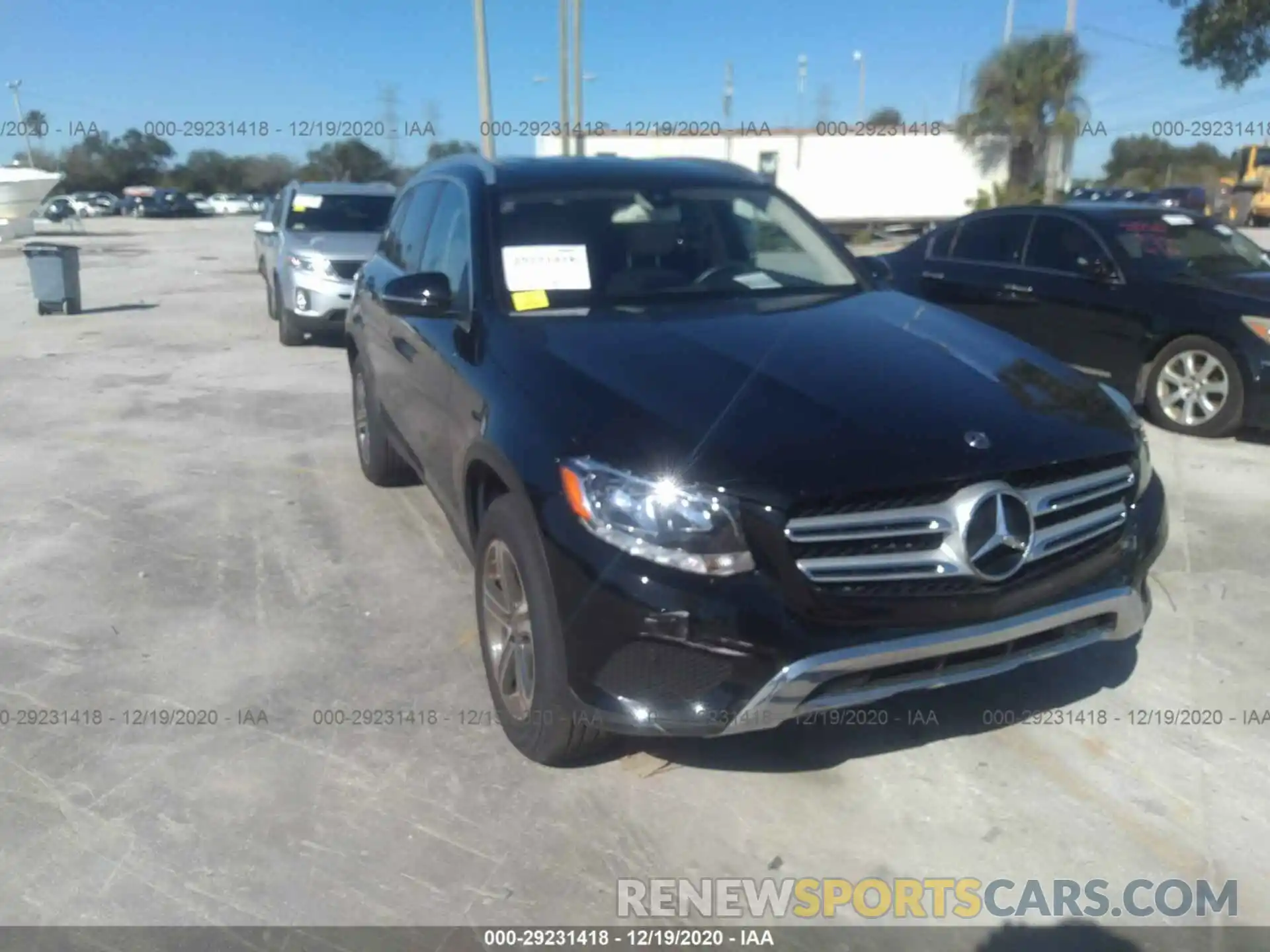 1 Photograph of a damaged car WDC0G4JBXKV159370 MERCEDES-BENZ GLC 2019