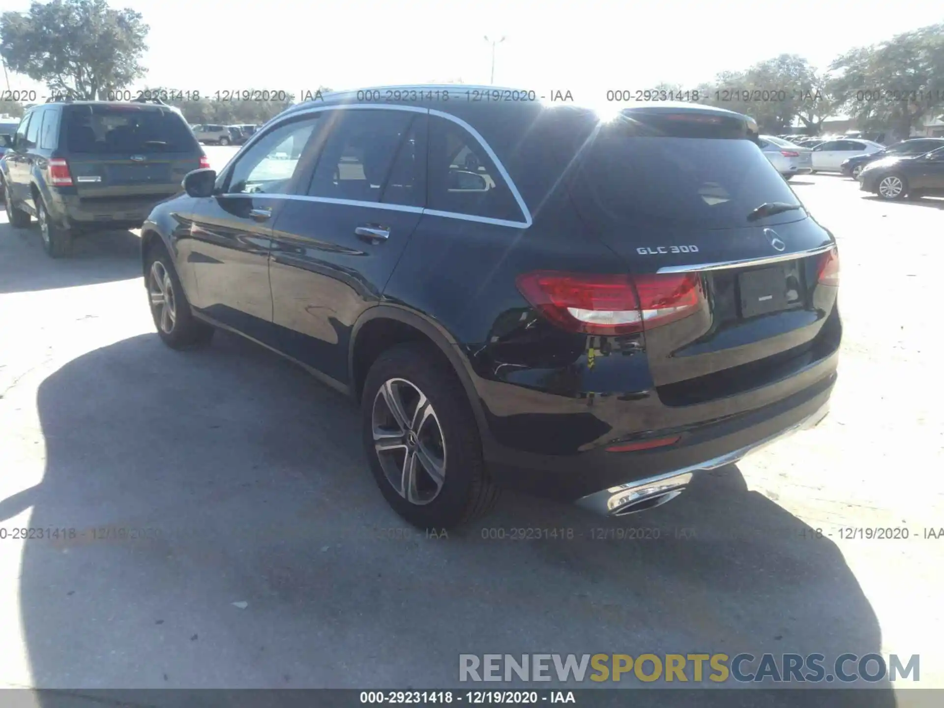 3 Photograph of a damaged car WDC0G4JBXKV159370 MERCEDES-BENZ GLC 2019