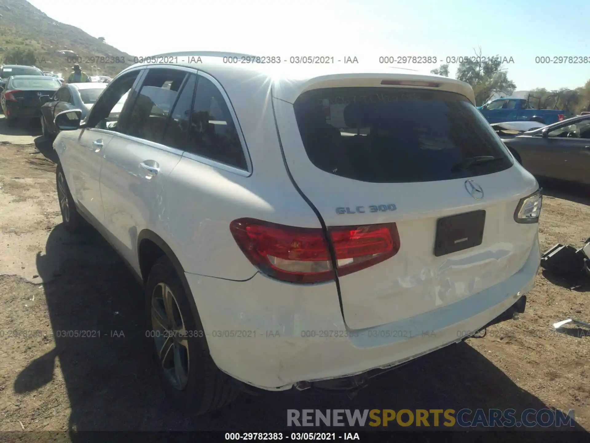 3 Photograph of a damaged car WDC0G4JBXKV165606 MERCEDES-BENZ GLC 2019