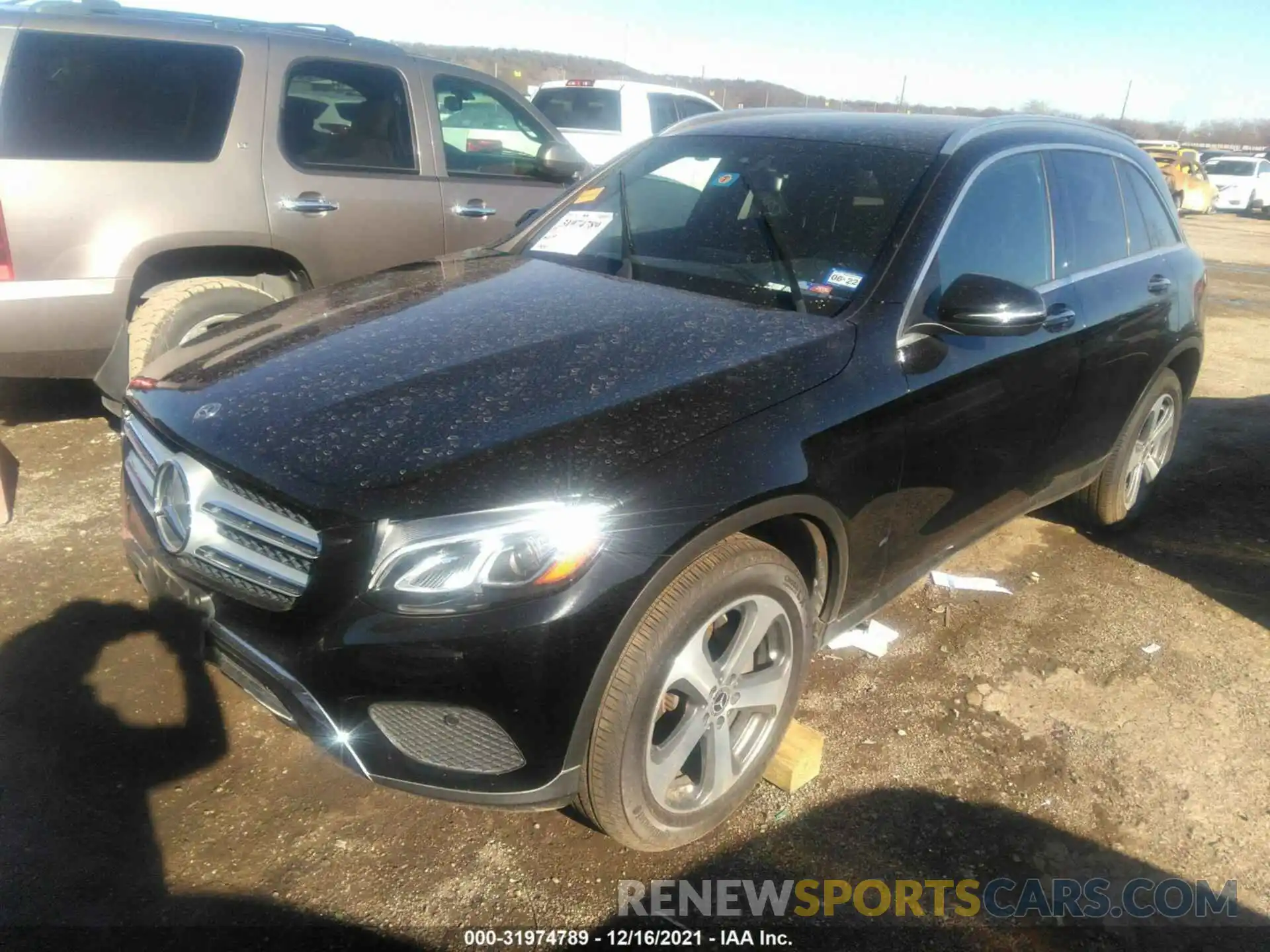 2 Photograph of a damaged car WDC0G4JBXKV171194 MERCEDES-BENZ GLC 2019