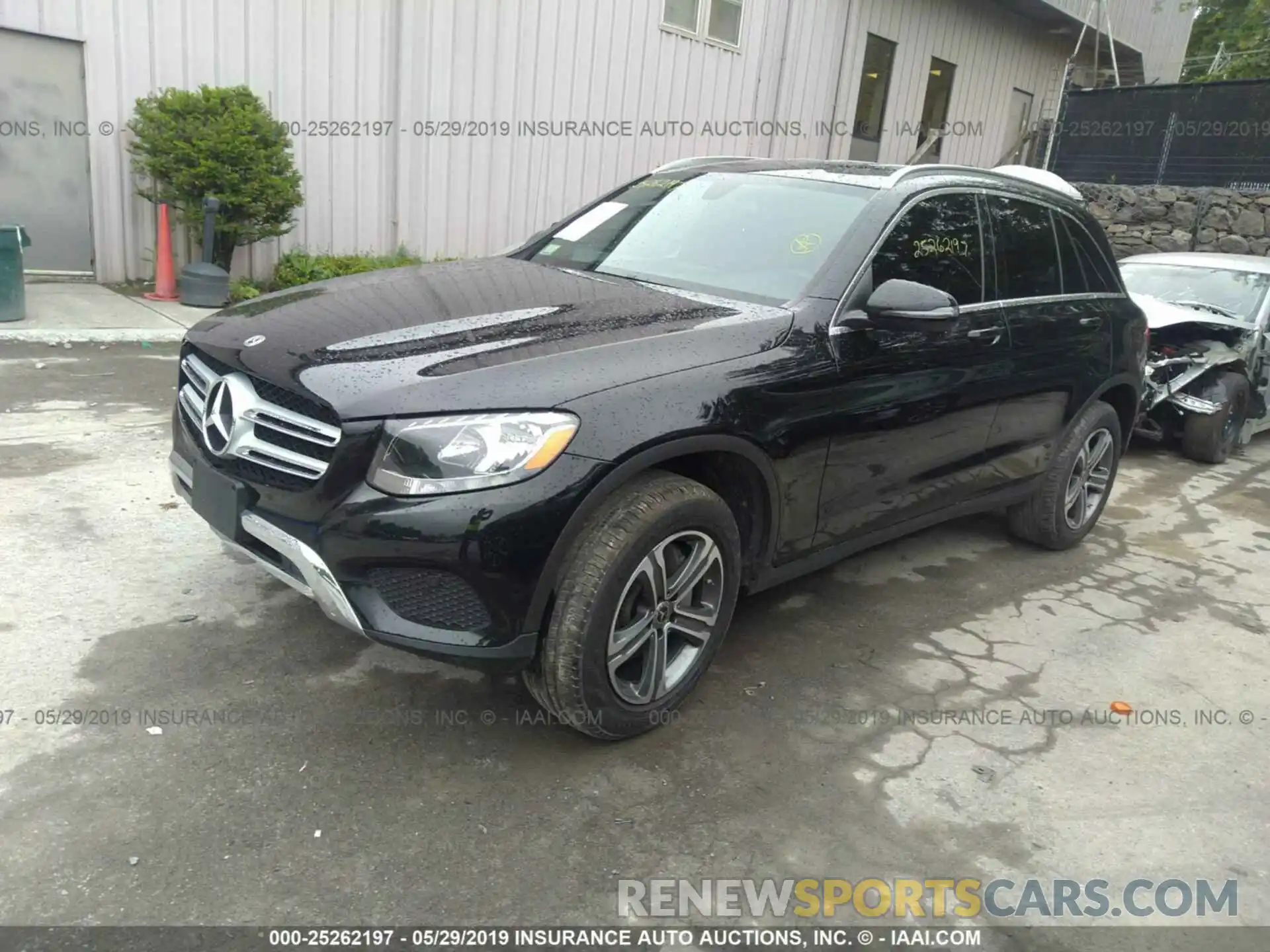 2 Photograph of a damaged car WDC0G4KB0KF582449 MERCEDES-BENZ GLC 2019