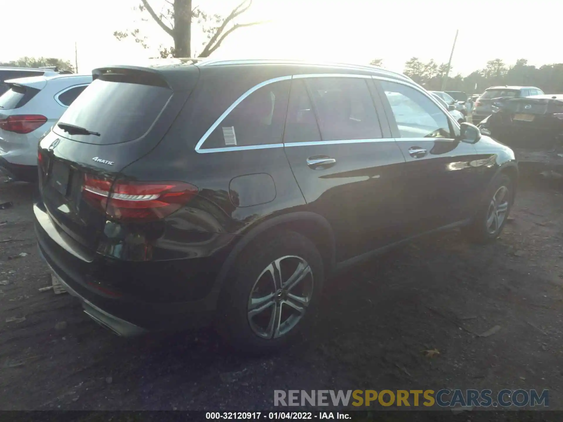 4 Photograph of a damaged car WDC0G4KB0KF616647 MERCEDES-BENZ GLC 2019