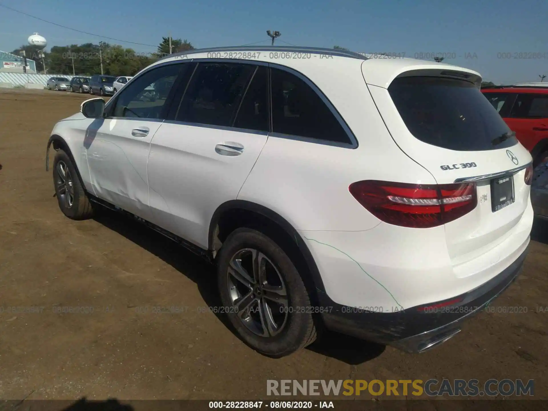 3 Photograph of a damaged car WDC0G4KB0KF632203 MERCEDES-BENZ GLC 2019