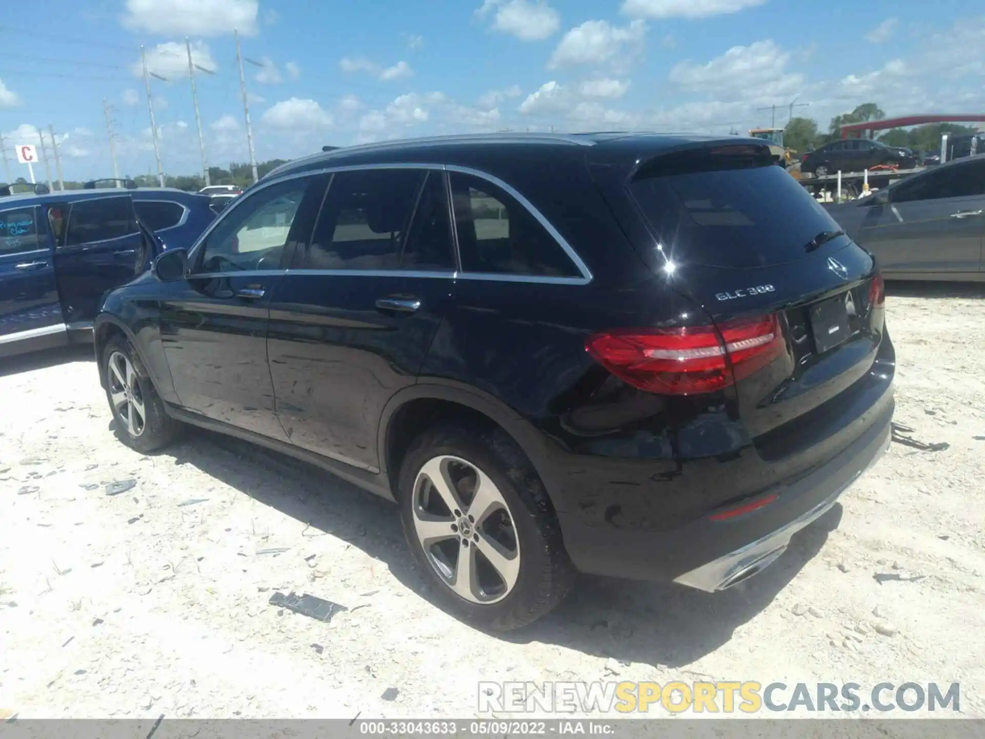 3 Photograph of a damaged car WDC0G4KB0KV117658 MERCEDES-BENZ GLC 2019