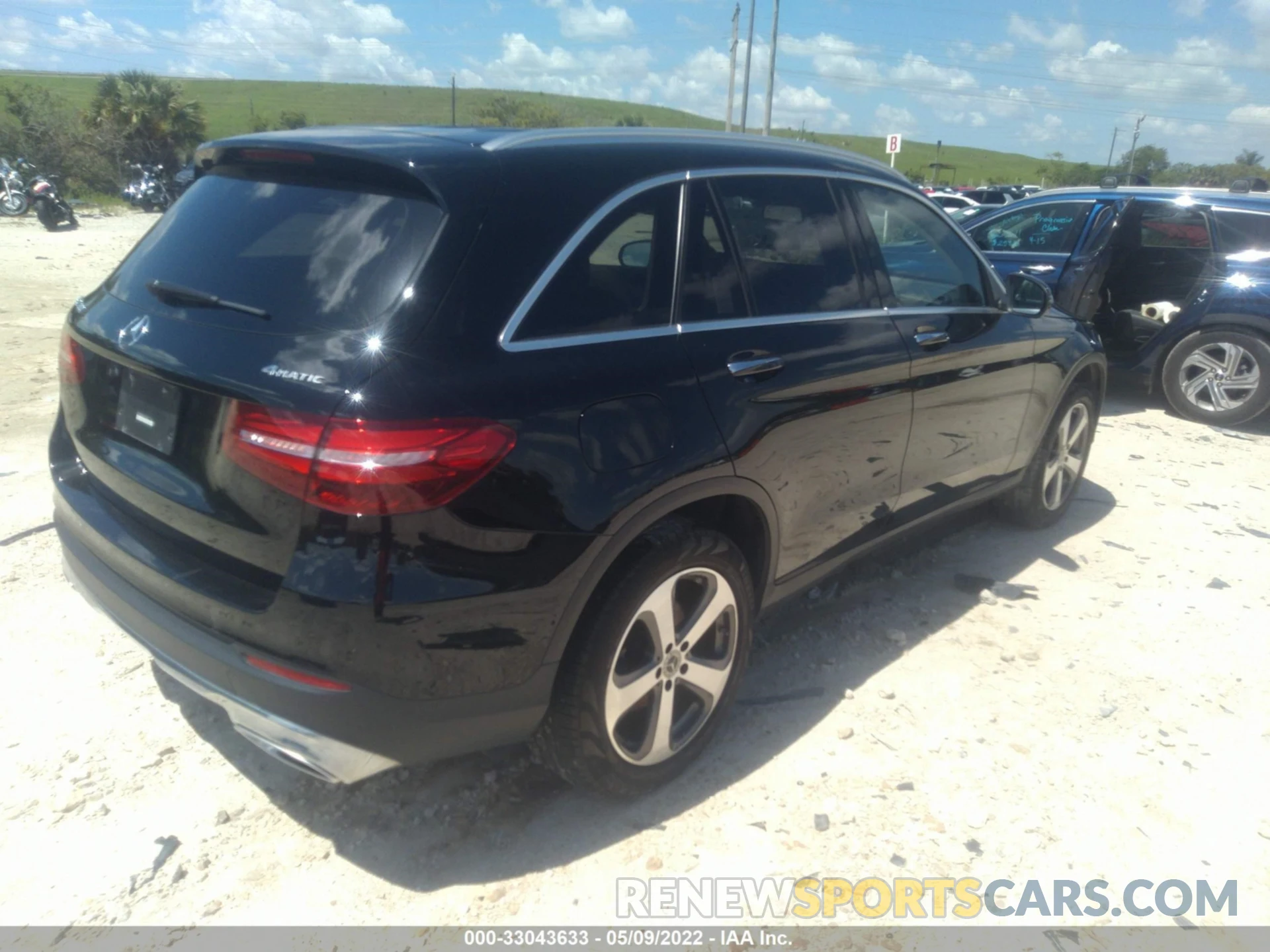 4 Photograph of a damaged car WDC0G4KB0KV117658 MERCEDES-BENZ GLC 2019