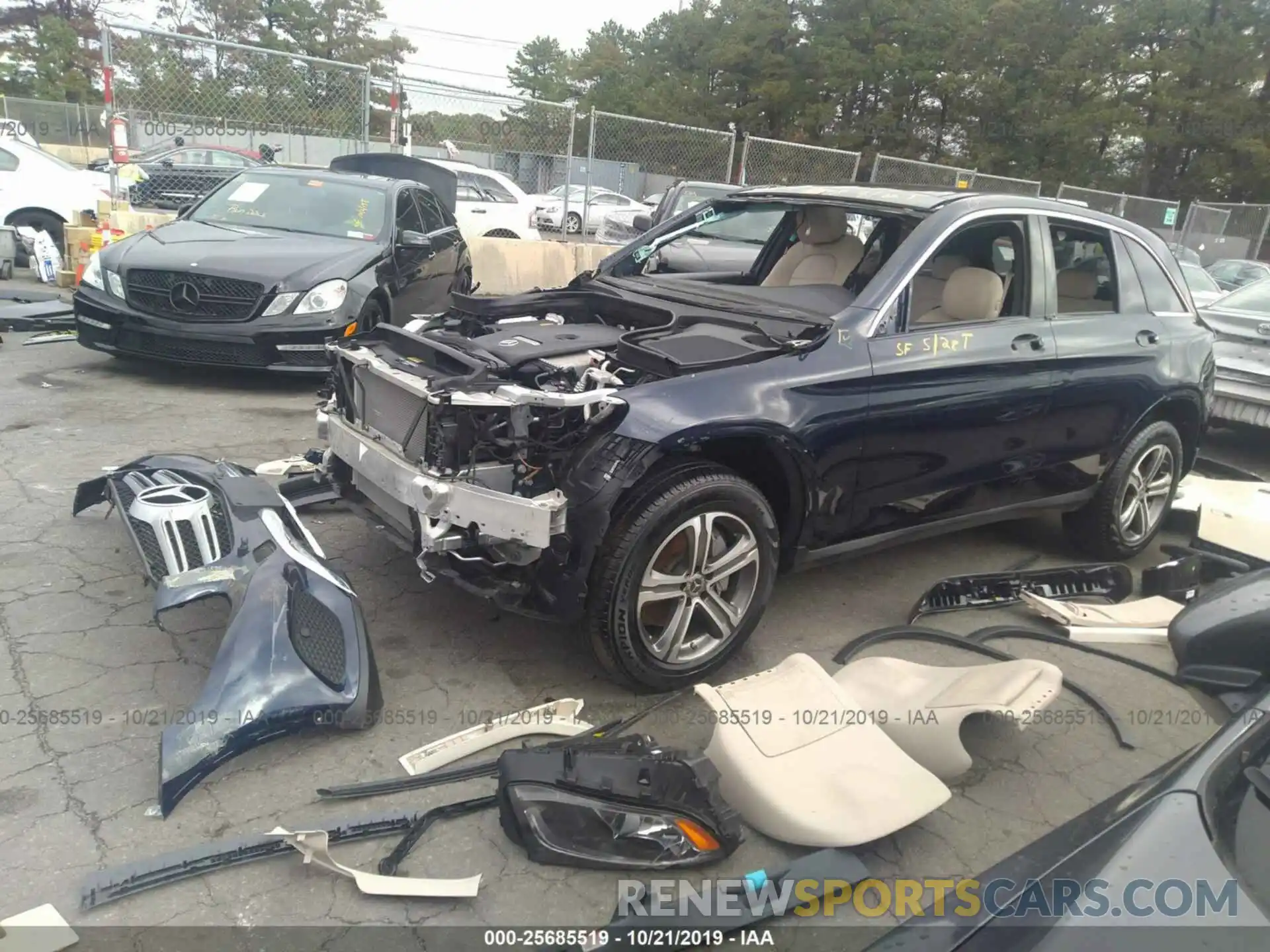 2 Photograph of a damaged car WDC0G4KB0KV128059 MERCEDES-BENZ GLC 2019