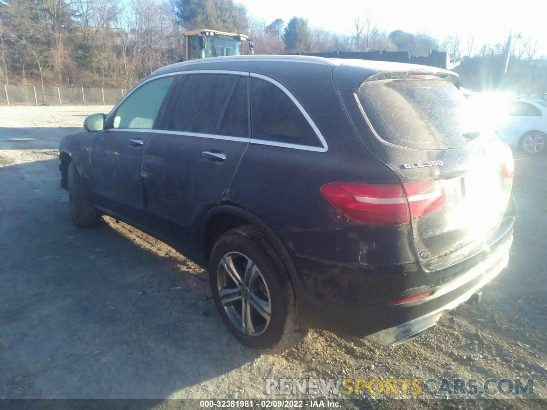 3 Фотография поврежденного автомобиля WDC0G4KB0KV128904 MERCEDES-BENZ GLC 2019