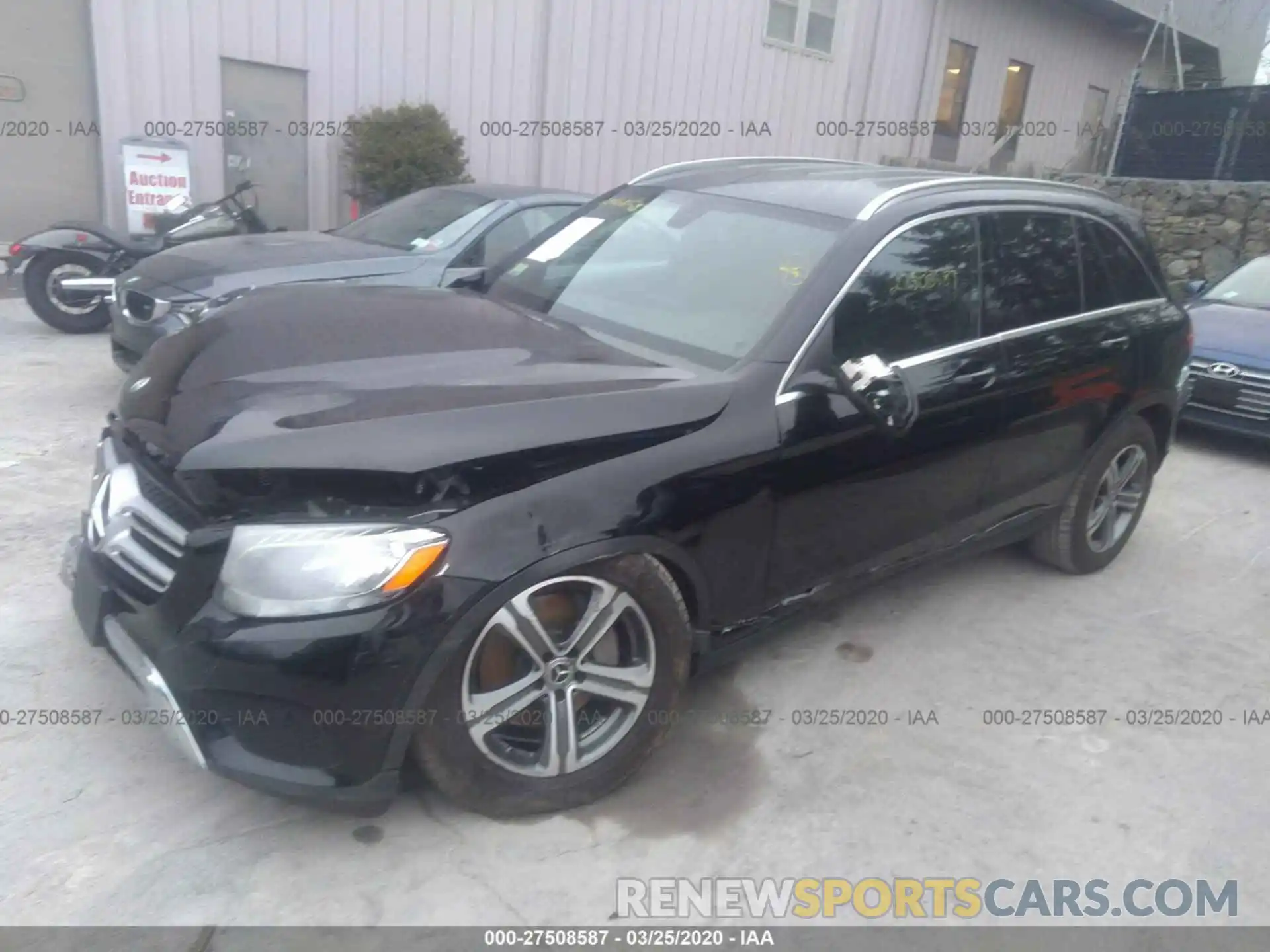 2 Photograph of a damaged car WDC0G4KB0KV158128 MERCEDES-BENZ GLC 2019