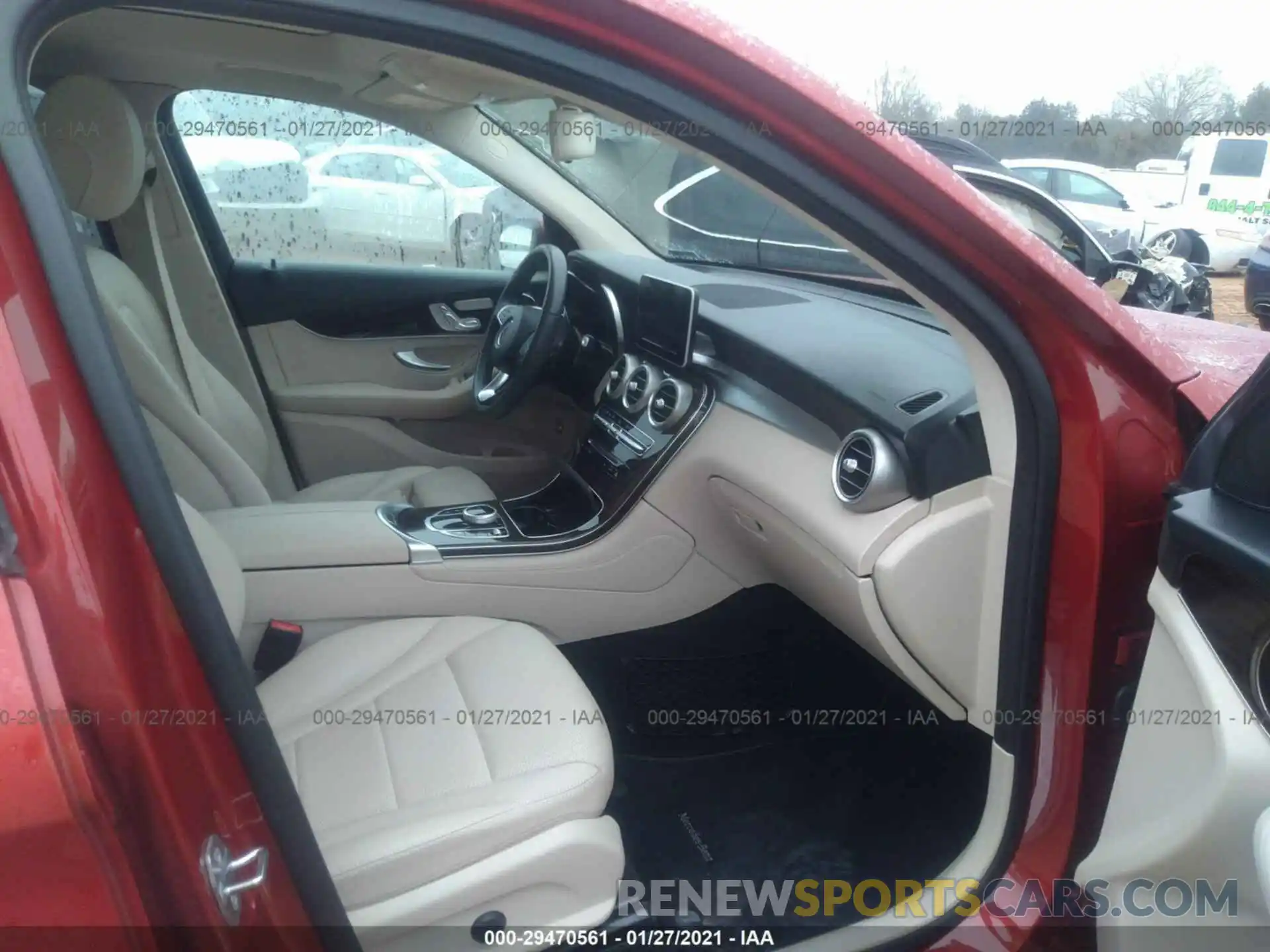 5 Photograph of a damaged car WDC0G4KB0KV162695 MERCEDES-BENZ GLC 2019