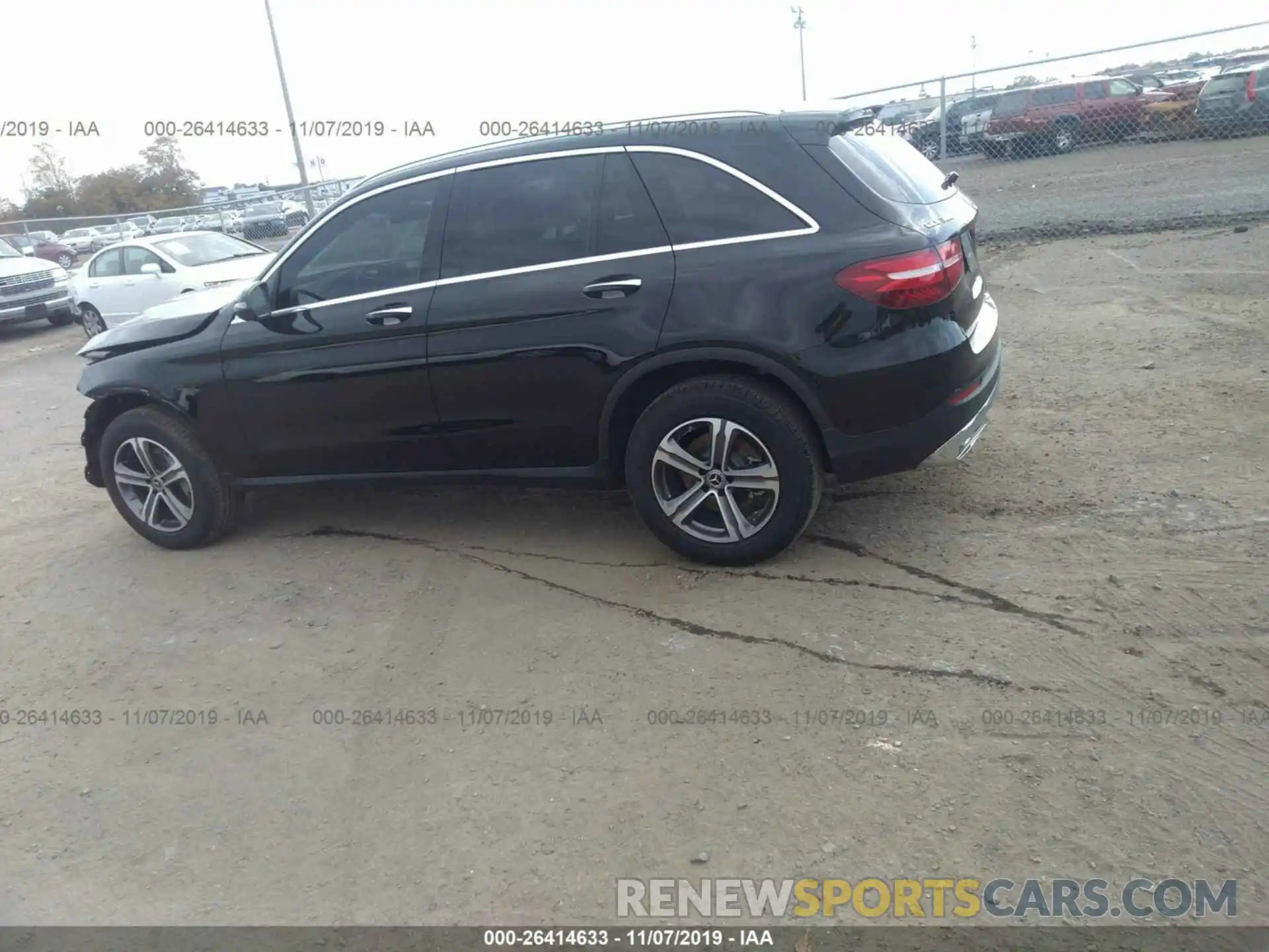 3 Фотография поврежденного автомобиля WDC0G4KB0KV172238 MERCEDES-BENZ GLC 2019