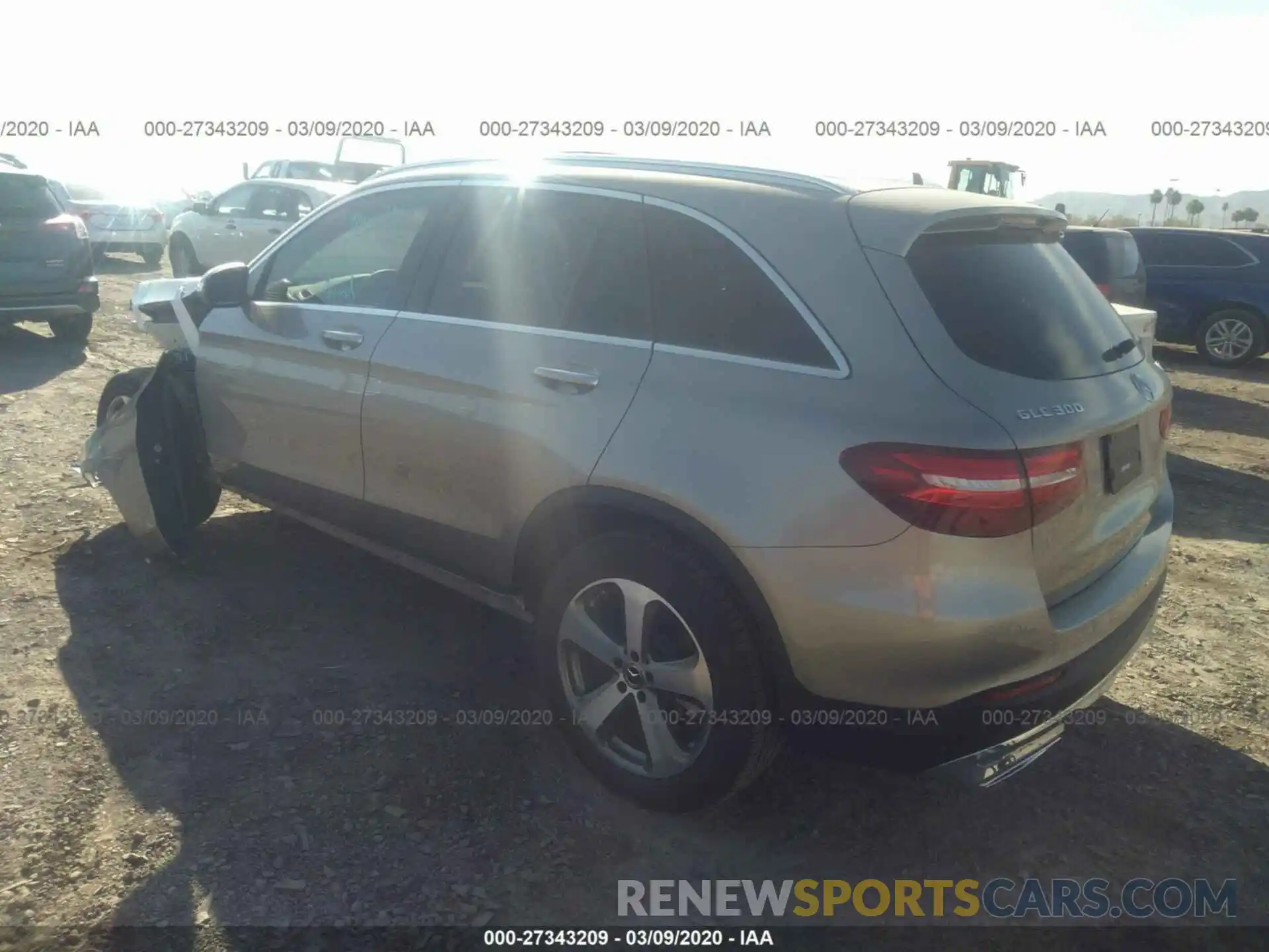 3 Photograph of a damaged car WDC0G4KB0KV192697 MERCEDES-BENZ GLC 2019