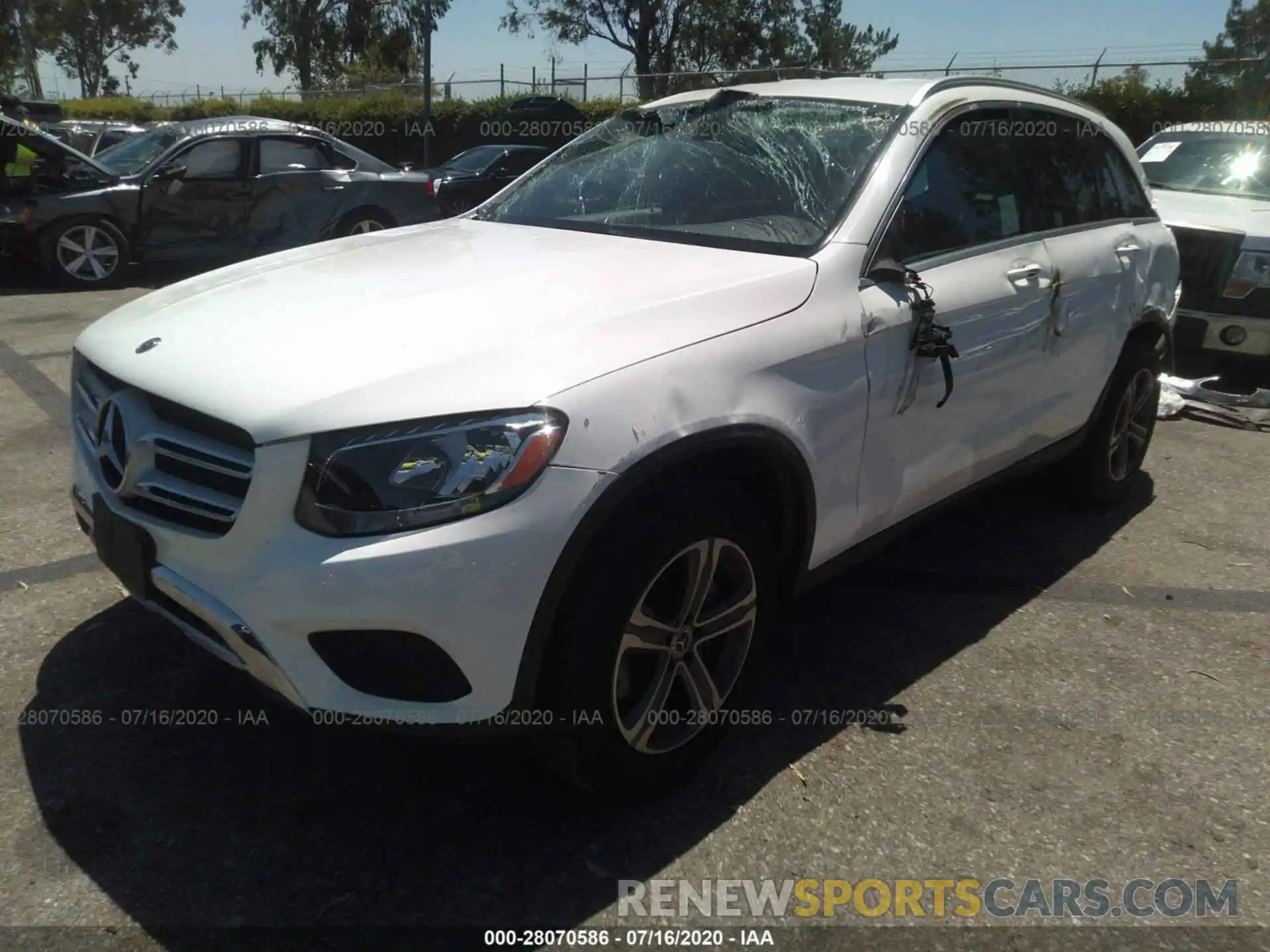 2 Photograph of a damaged car WDC0G4KB0KV195776 MERCEDES-BENZ GLC 2019