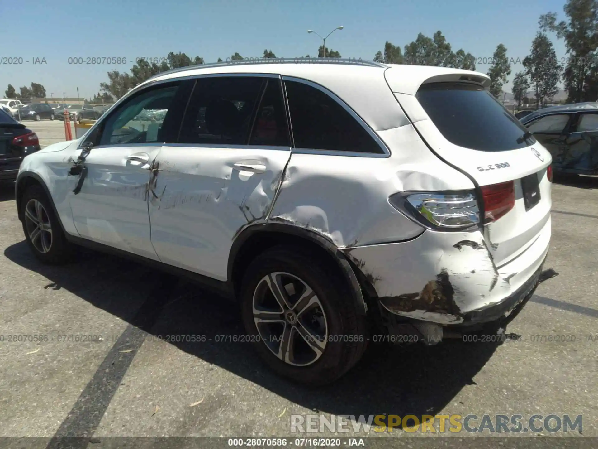 3 Photograph of a damaged car WDC0G4KB0KV195776 MERCEDES-BENZ GLC 2019