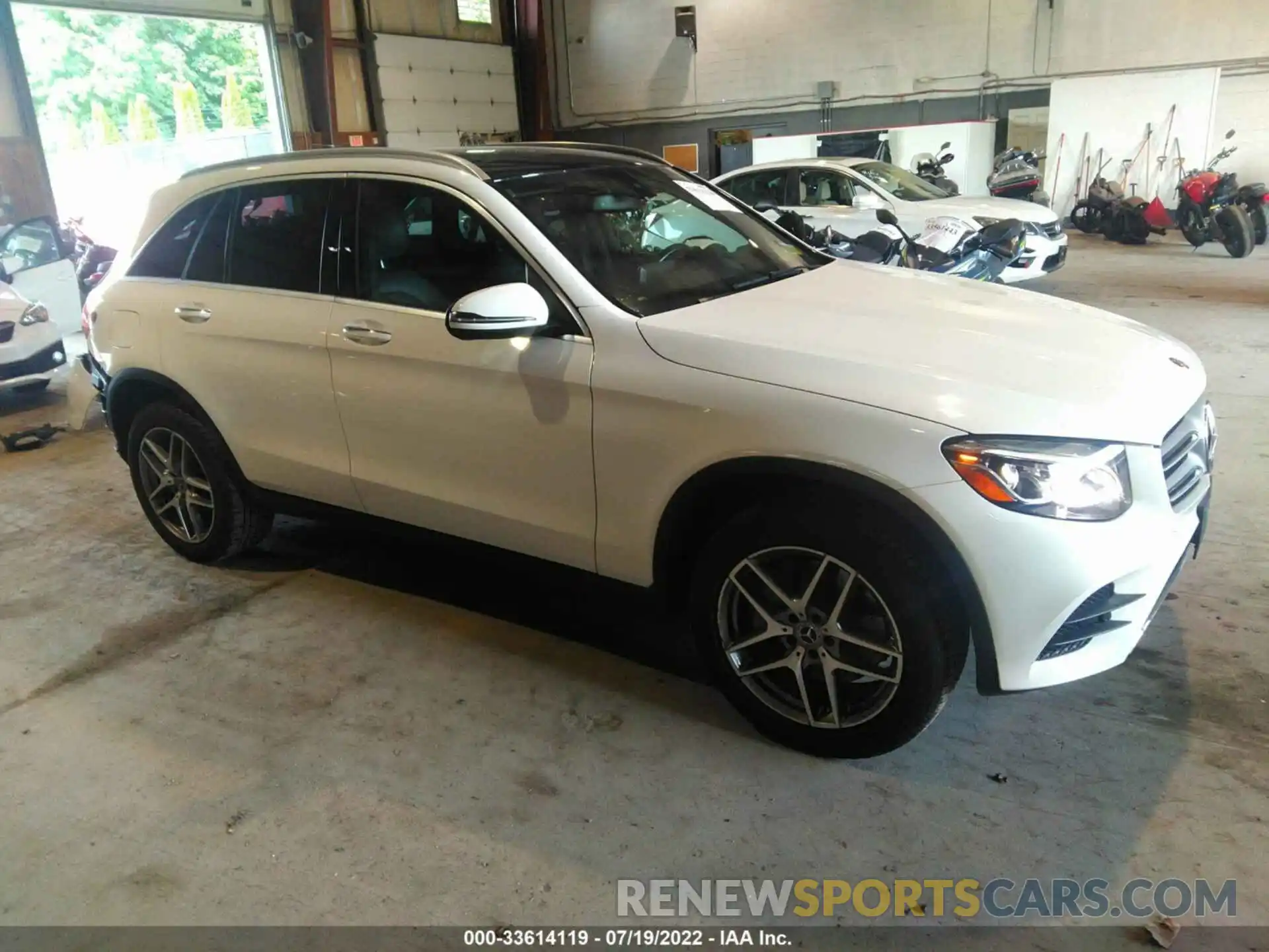 1 Photograph of a damaged car WDC0G4KB1KF543224 MERCEDES-BENZ GLC 2019