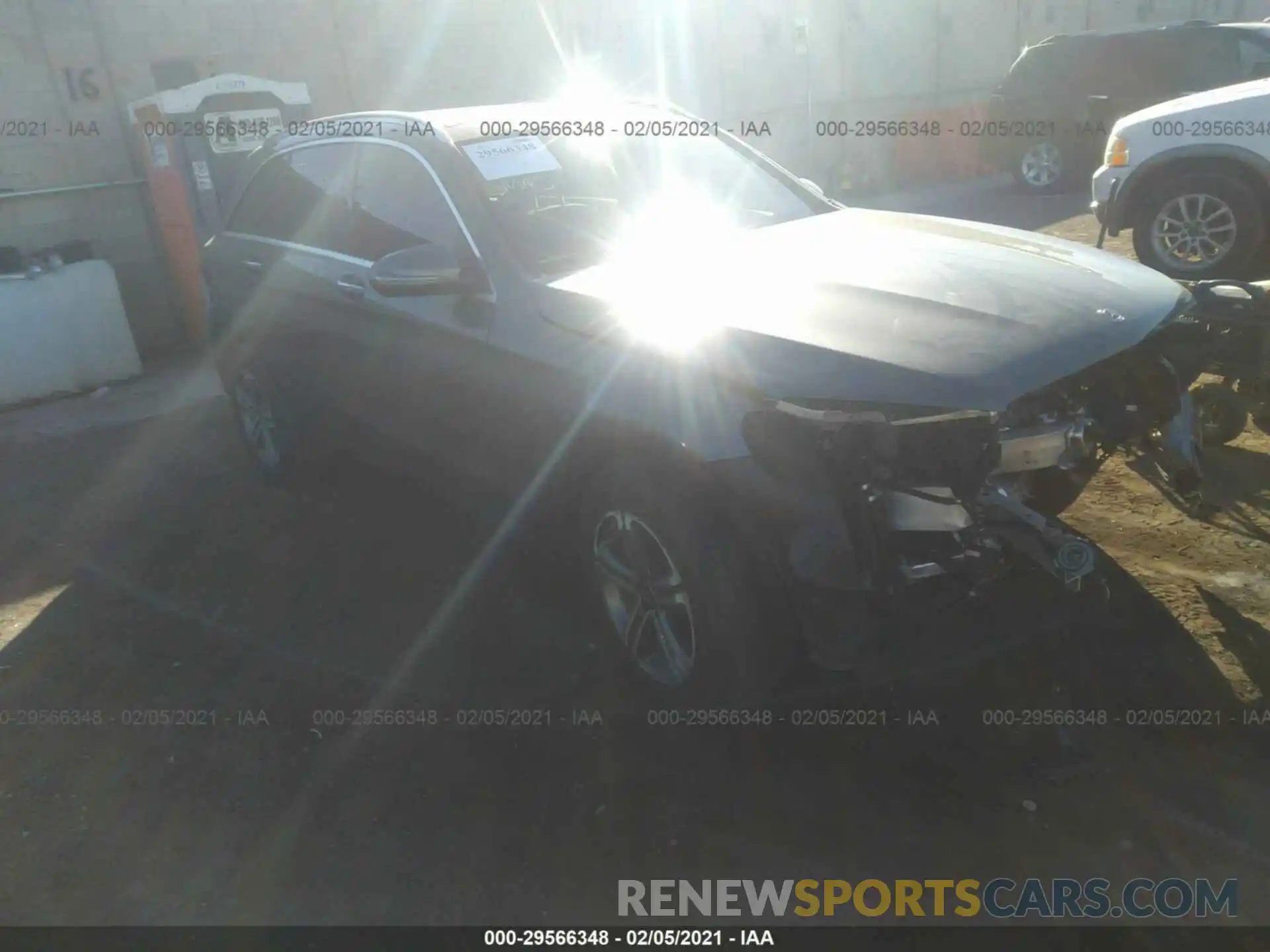 1 Фотография поврежденного автомобиля WDC0G4KB1KF581777 MERCEDES-BENZ GLC 2019