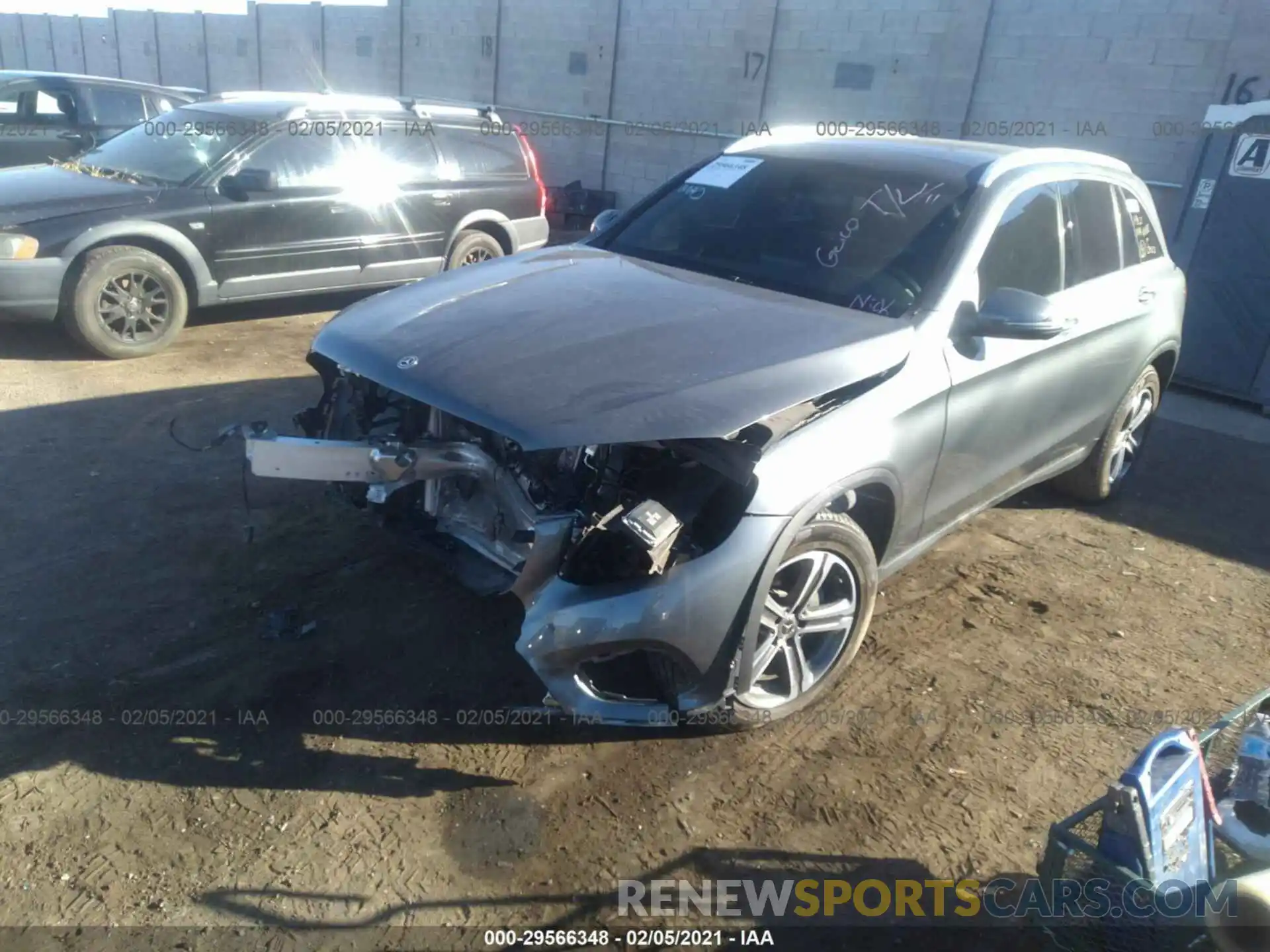 2 Фотография поврежденного автомобиля WDC0G4KB1KF581777 MERCEDES-BENZ GLC 2019