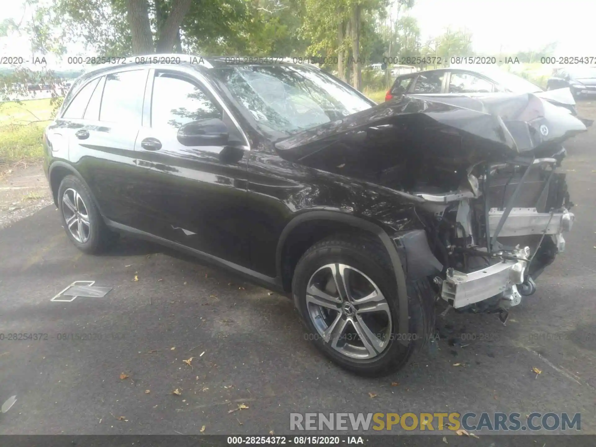 1 Photograph of a damaged car WDC0G4KB1KF583397 MERCEDES-BENZ GLC 2019