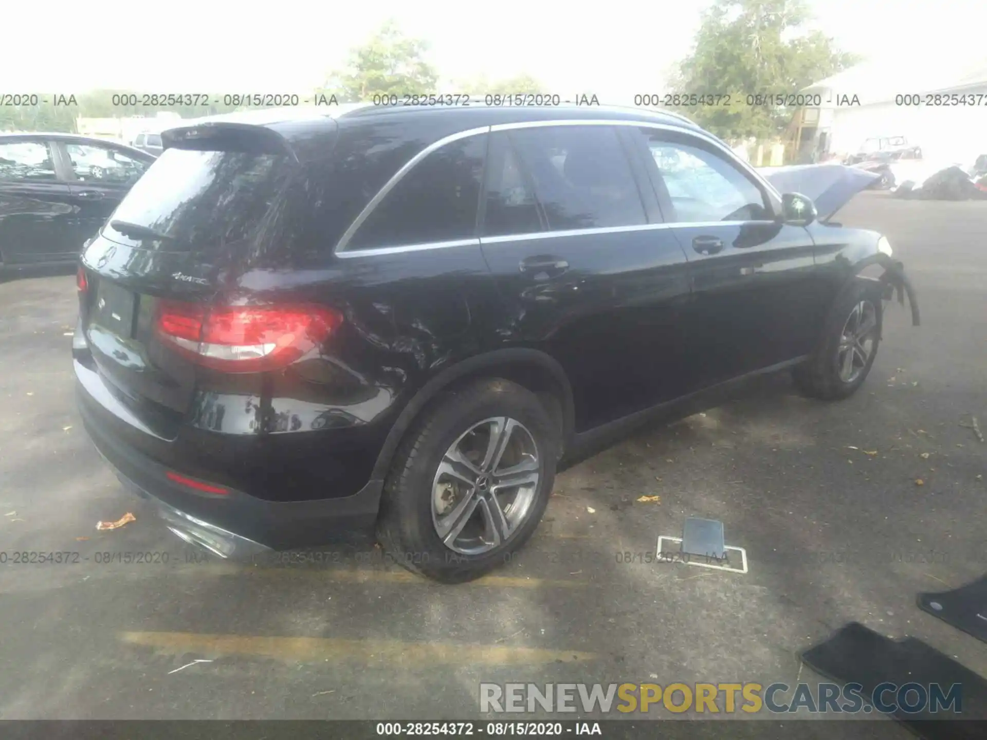 4 Photograph of a damaged car WDC0G4KB1KF583397 MERCEDES-BENZ GLC 2019