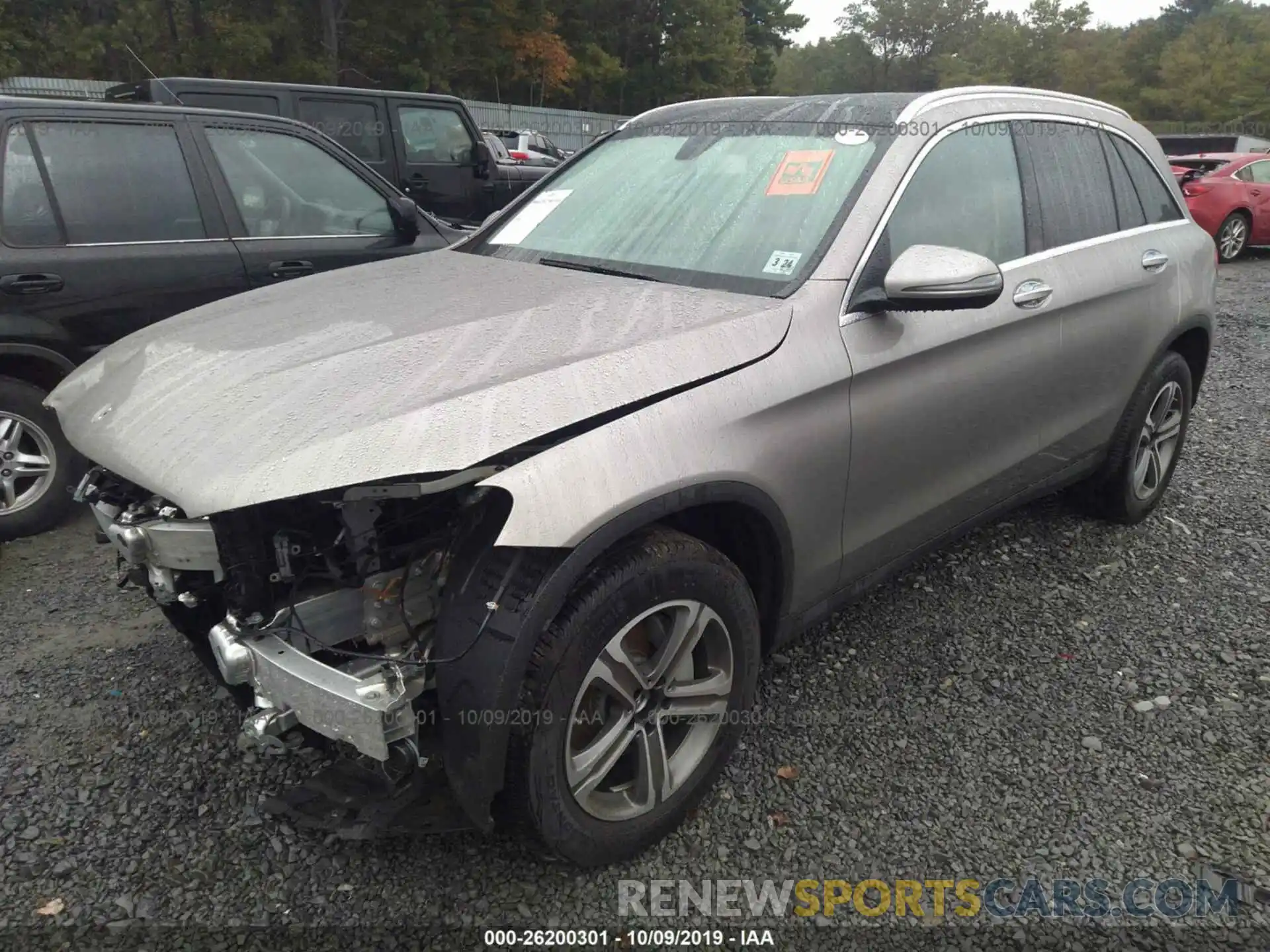 2 Photograph of a damaged car WDC0G4KB1KF601557 MERCEDES-BENZ GLC 2019