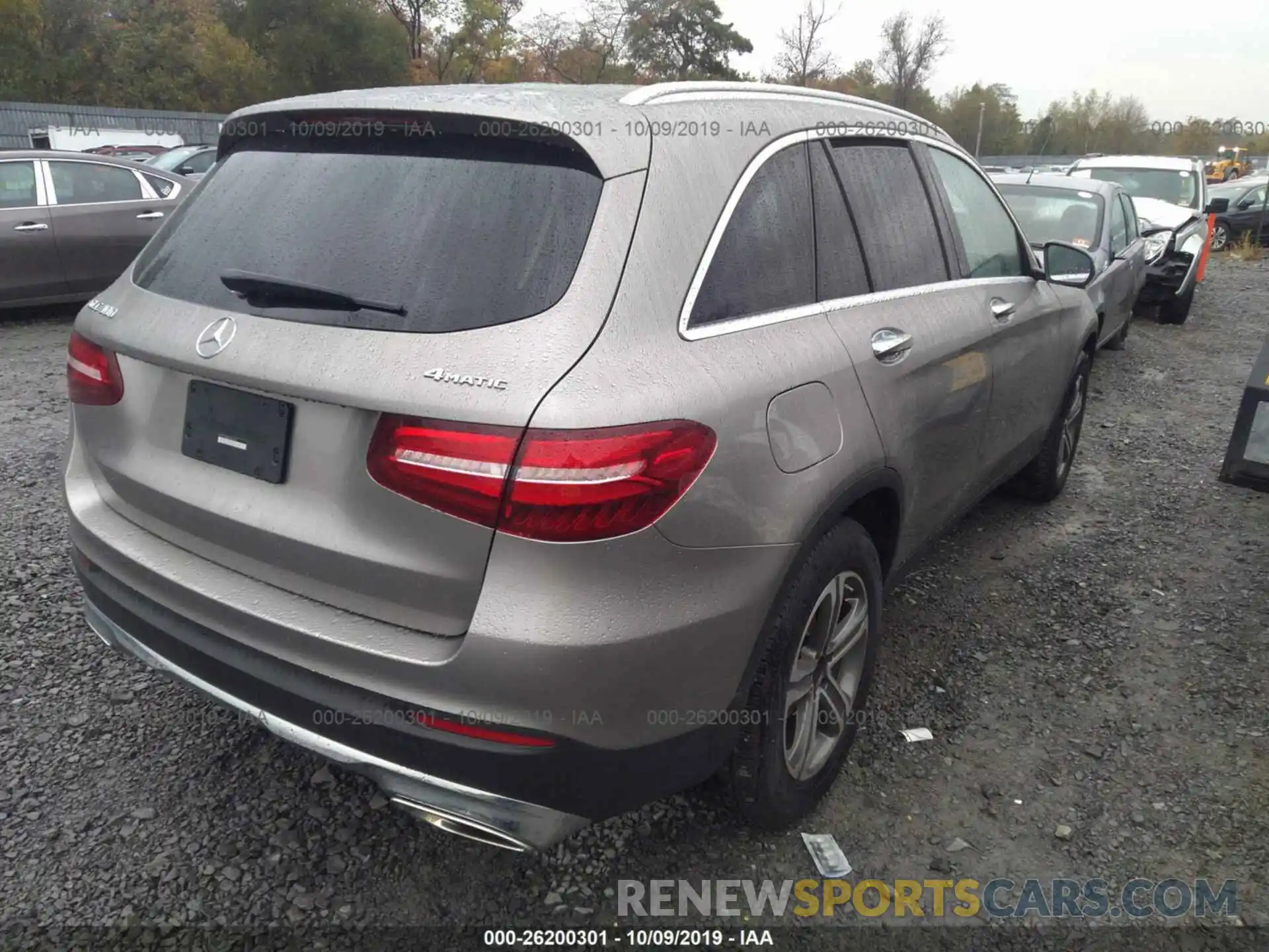 4 Photograph of a damaged car WDC0G4KB1KF601557 MERCEDES-BENZ GLC 2019