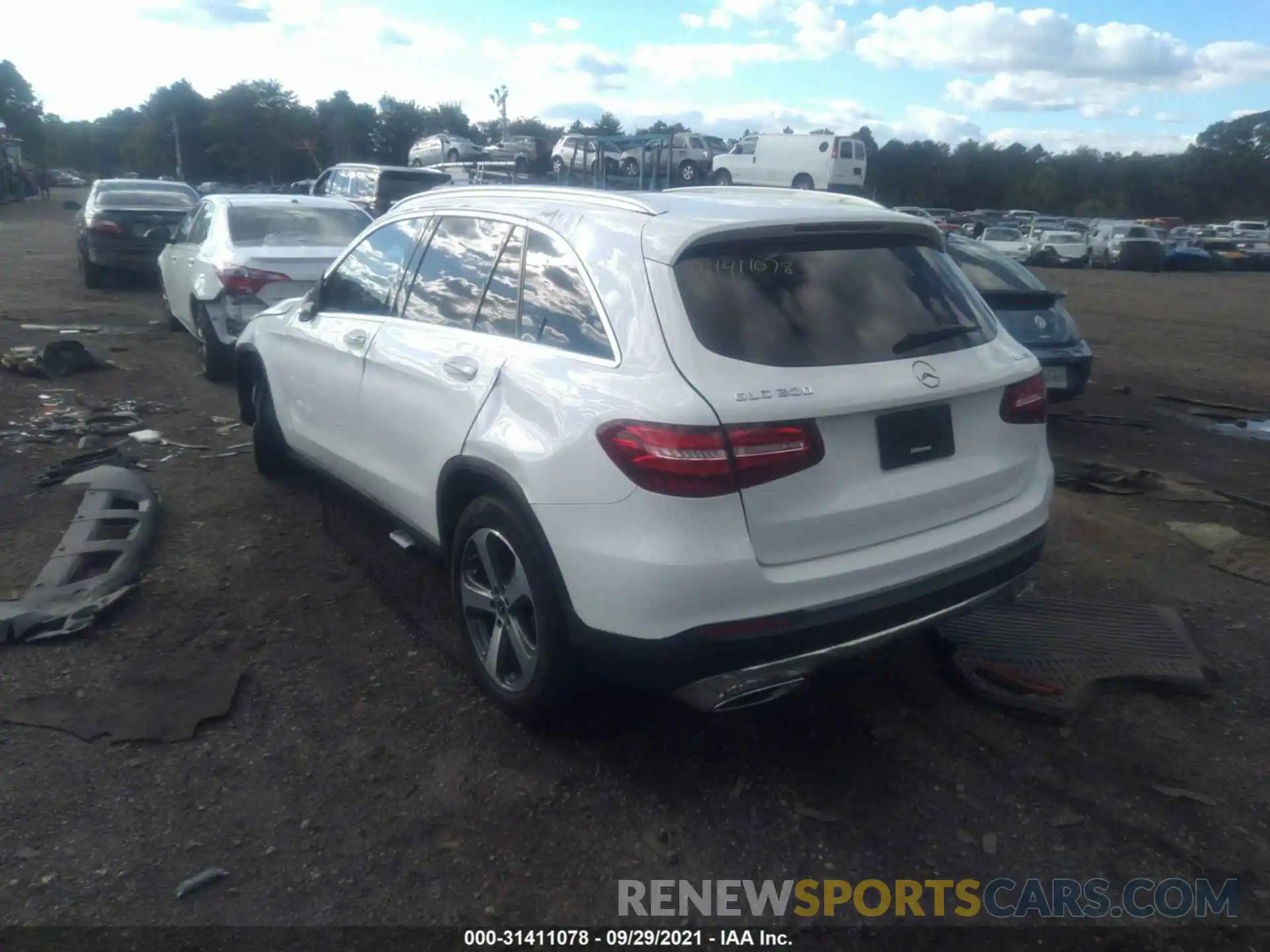 3 Photograph of a damaged car WDC0G4KB1KF614910 MERCEDES-BENZ GLC 2019