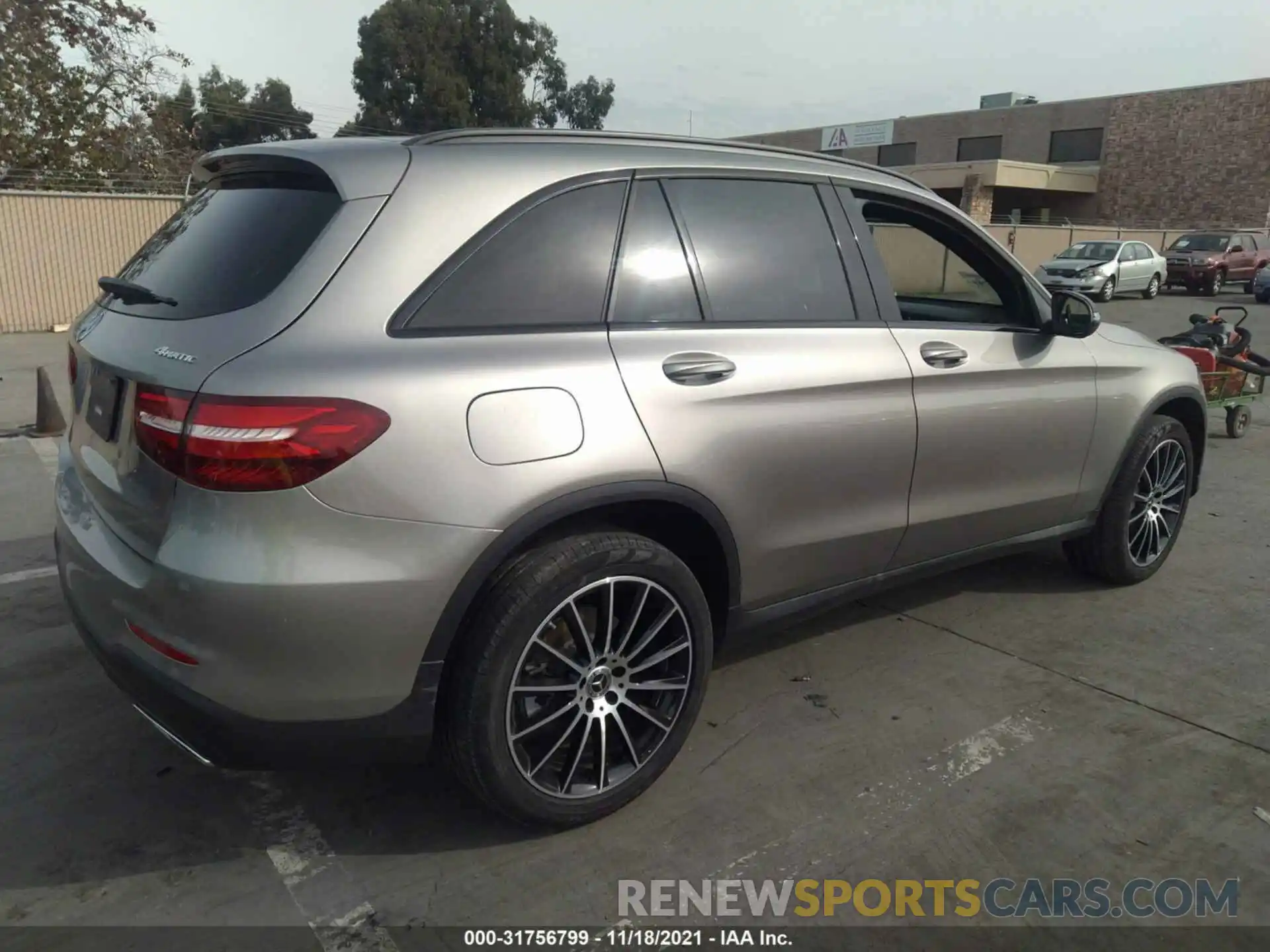 4 Photograph of a damaged car WDC0G4KB1KF666019 MERCEDES-BENZ GLC 2019