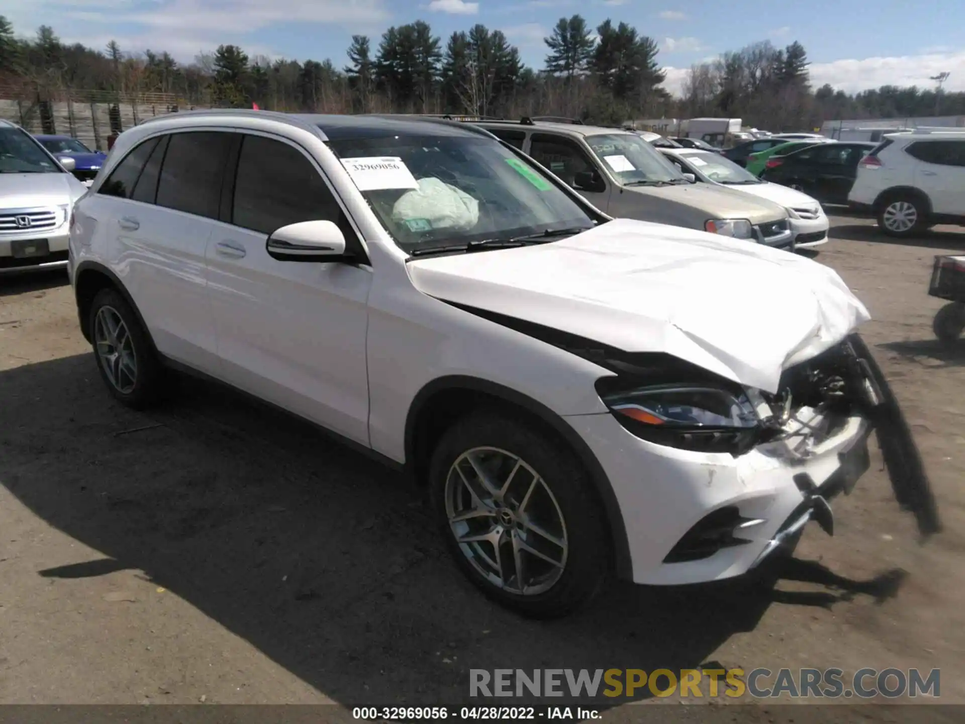 1 Photograph of a damaged car WDC0G4KB1KV138289 MERCEDES-BENZ GLC 2019