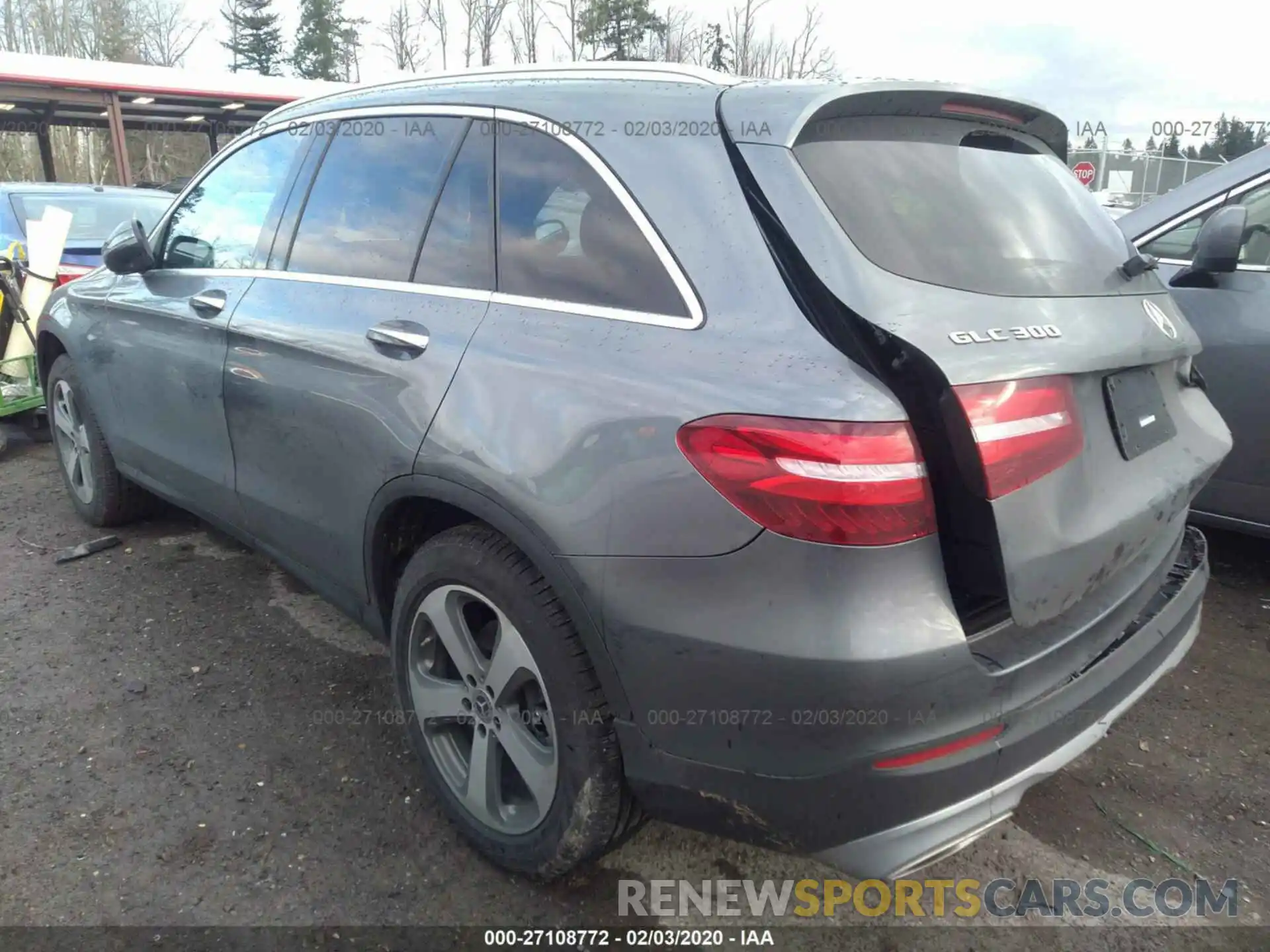 3 Photograph of a damaged car WDC0G4KB1KV168425 MERCEDES-BENZ GLC 2019