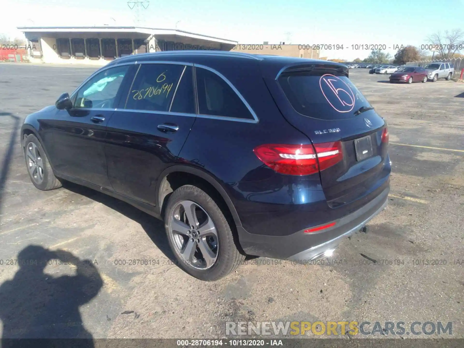 3 Photograph of a damaged car WDC0G4KB2KF559237 MERCEDES-BENZ GLC 2019