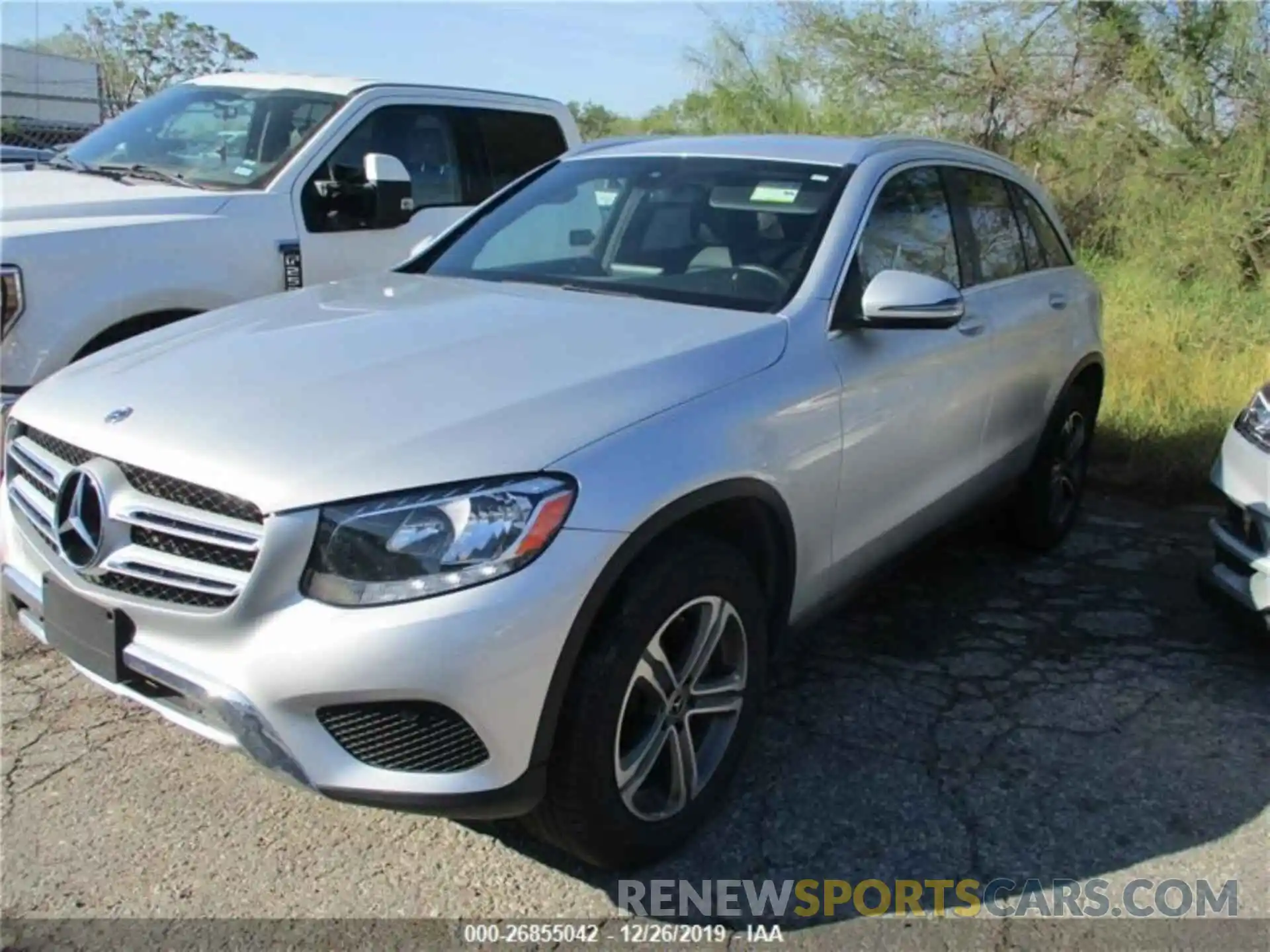 2 Photograph of a damaged car WDC0G4KB2KF578371 MERCEDES-BENZ GLC 2019