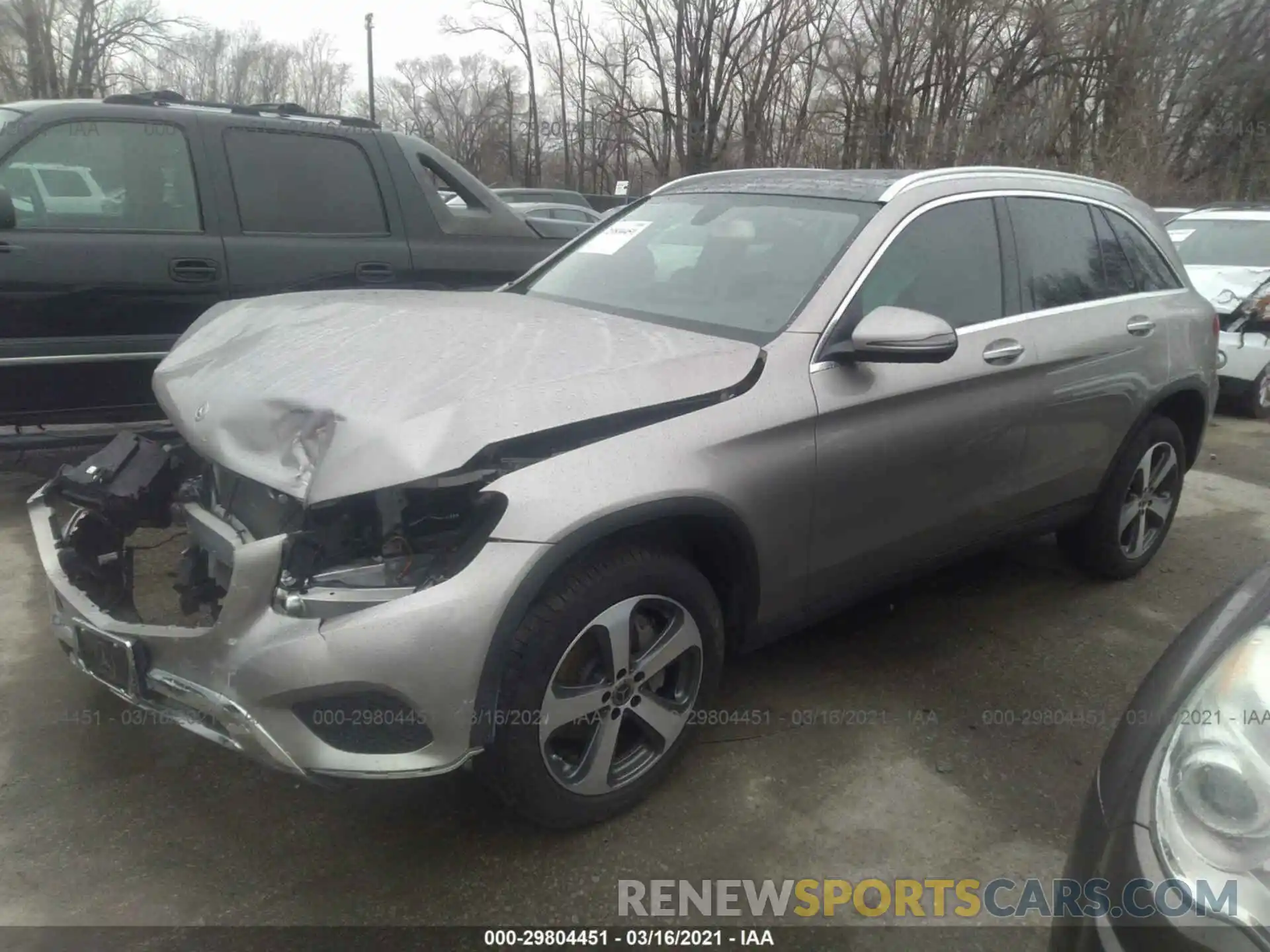 2 Photograph of a damaged car WDC0G4KB2KF641405 MERCEDES-BENZ GLC 2019