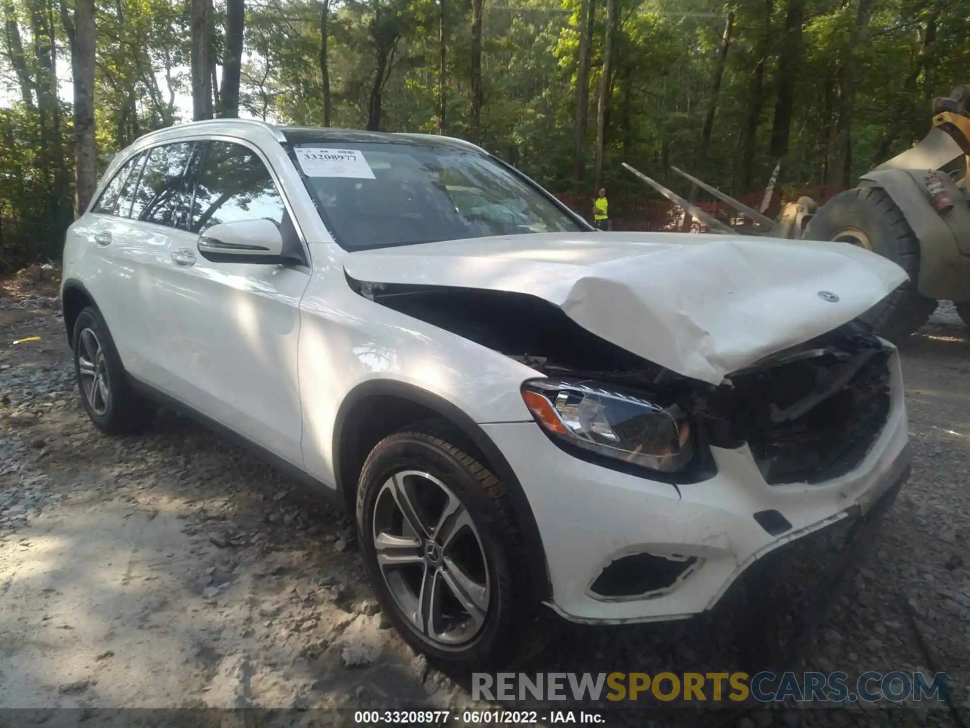 1 Photograph of a damaged car WDC0G4KB2KV125602 MERCEDES-BENZ GLC 2019