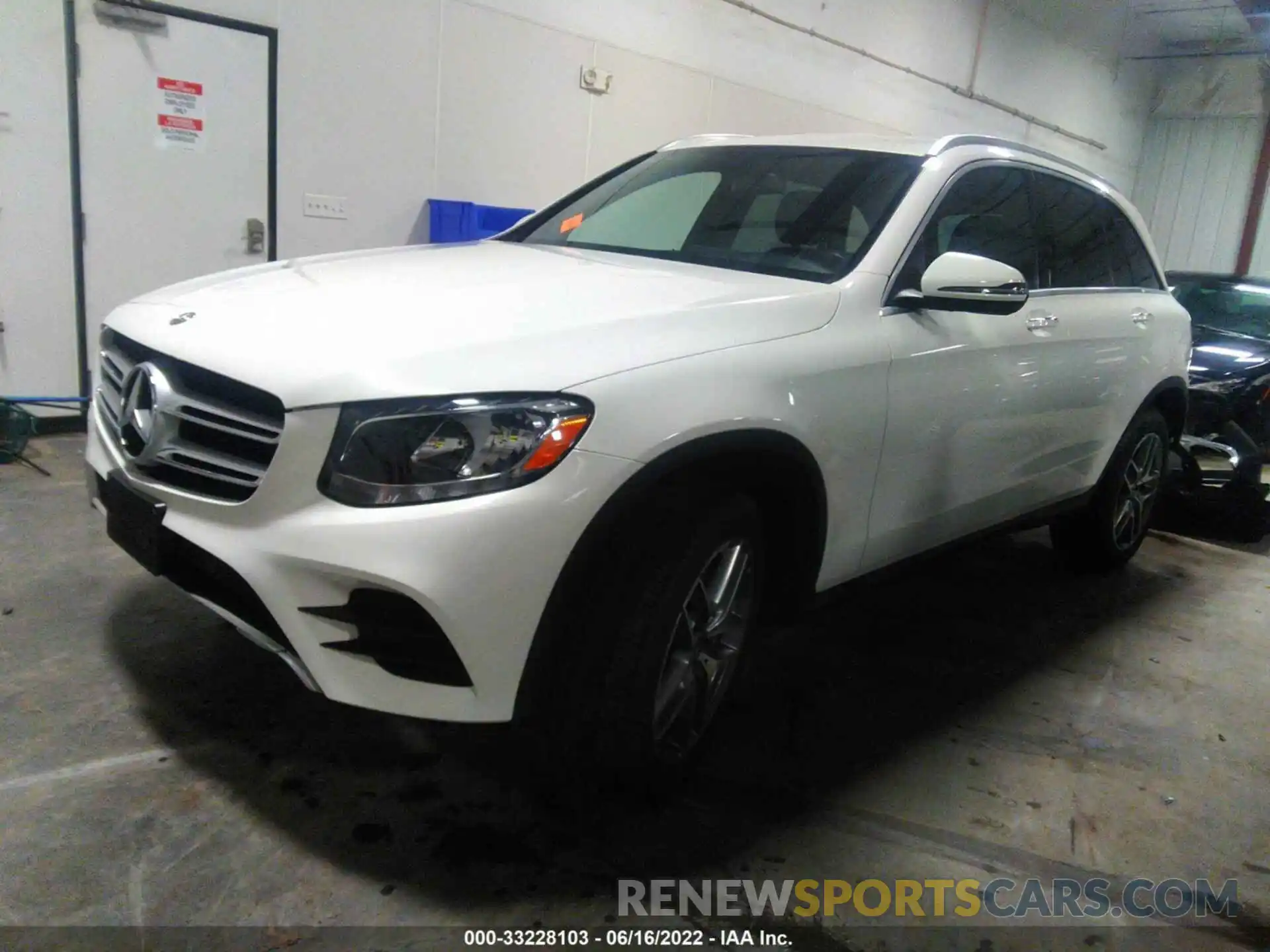 2 Photograph of a damaged car WDC0G4KB2KV126927 MERCEDES-BENZ GLC 2019