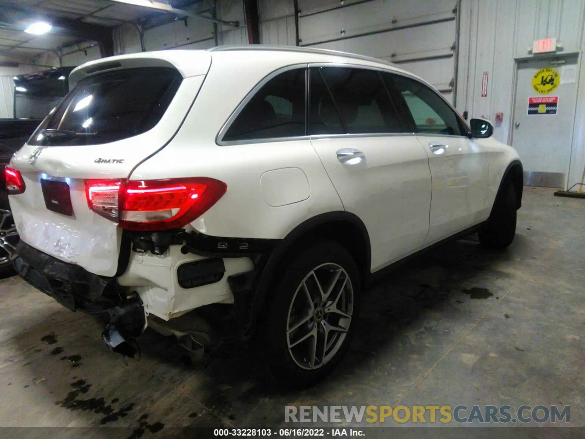 4 Photograph of a damaged car WDC0G4KB2KV126927 MERCEDES-BENZ GLC 2019