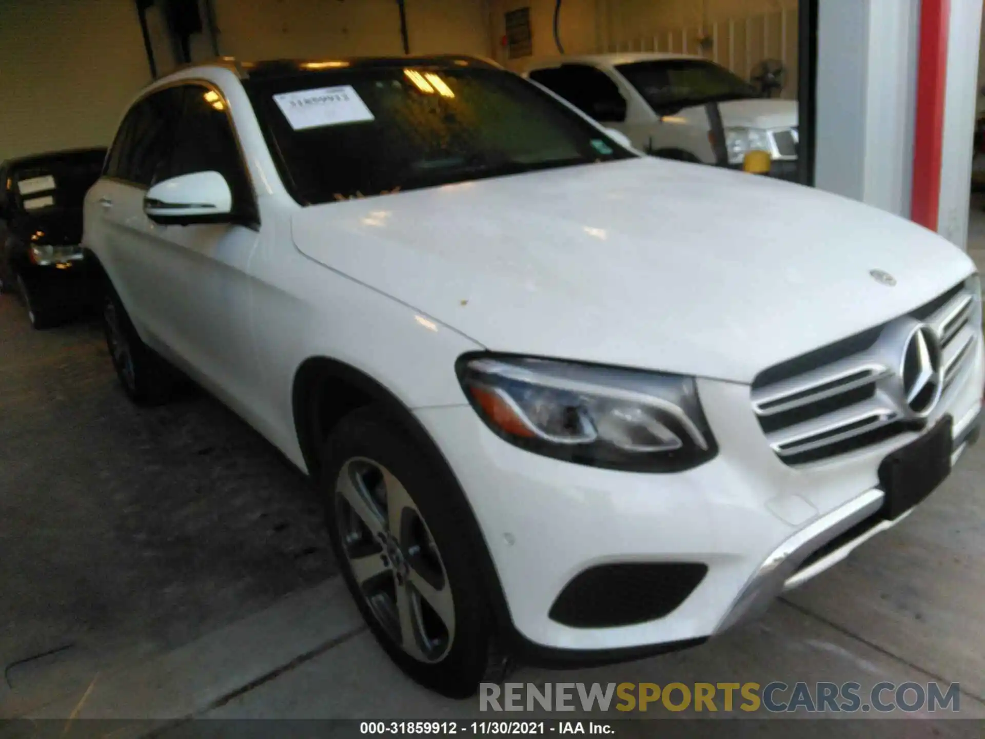 1 Photograph of a damaged car WDC0G4KB2KV136924 MERCEDES-BENZ GLC 2019