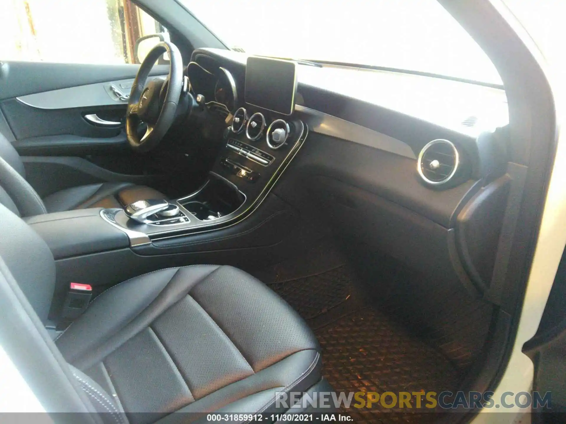 5 Photograph of a damaged car WDC0G4KB2KV136924 MERCEDES-BENZ GLC 2019